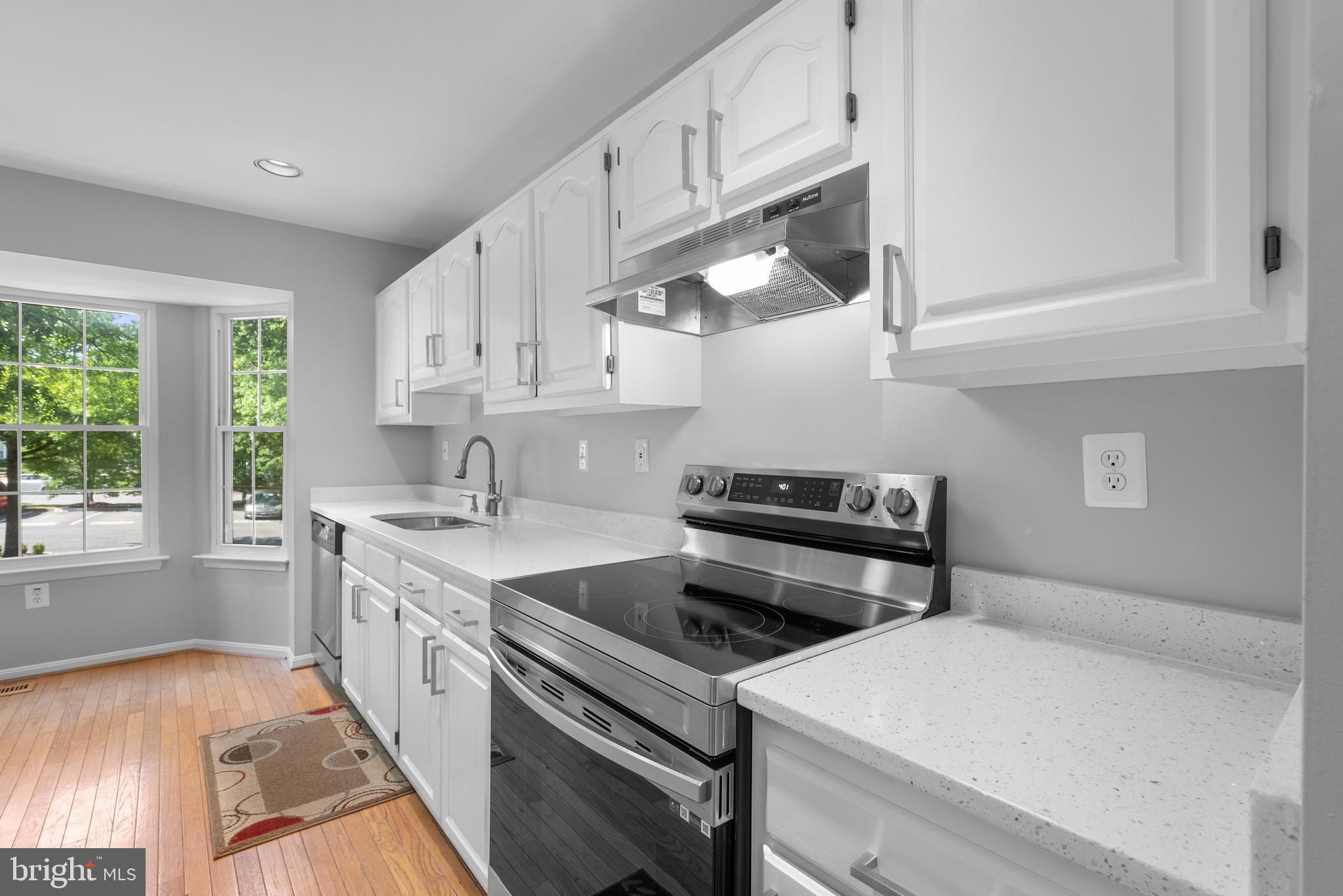 ESSINGTON - Residential