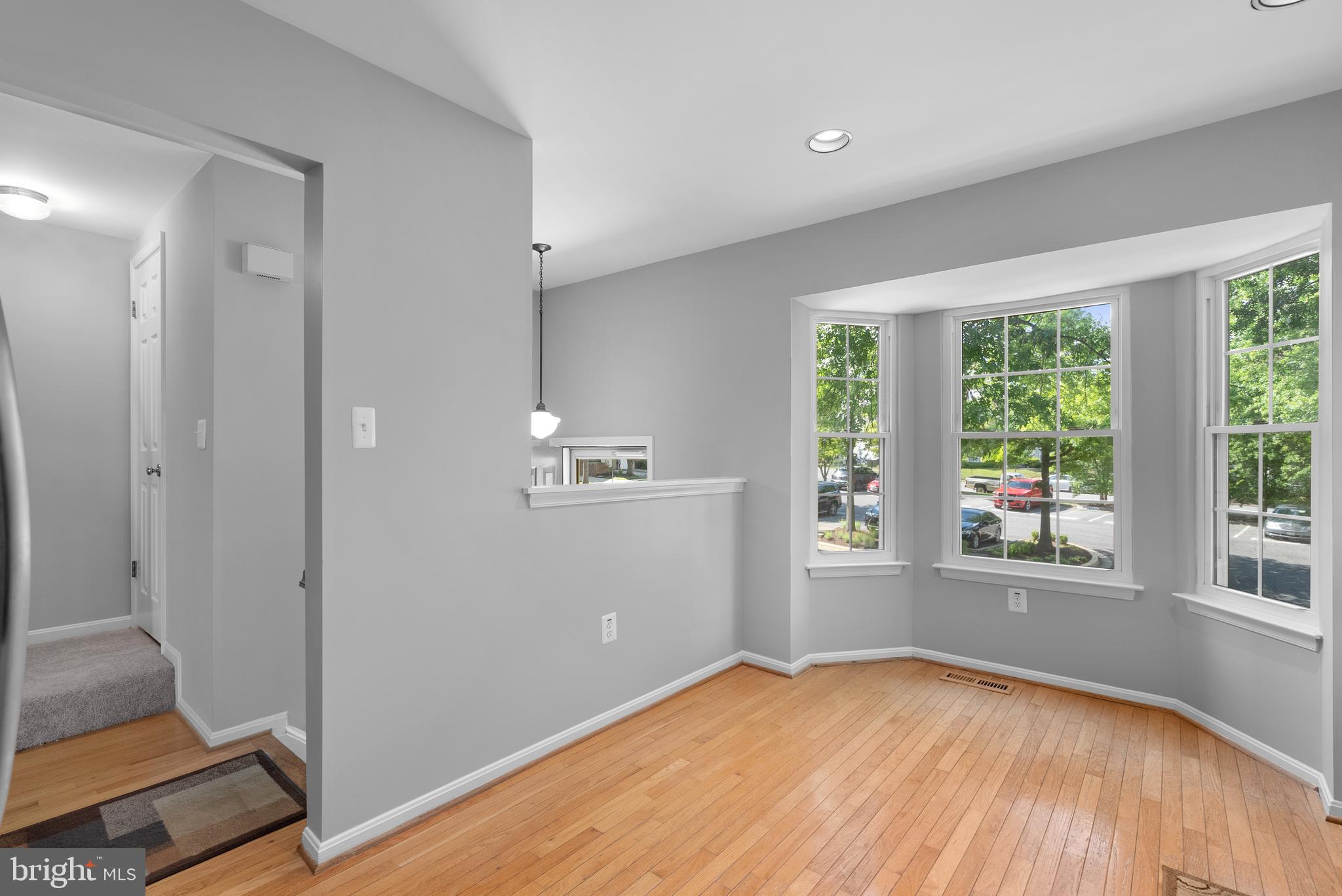 ESSINGTON - Residential