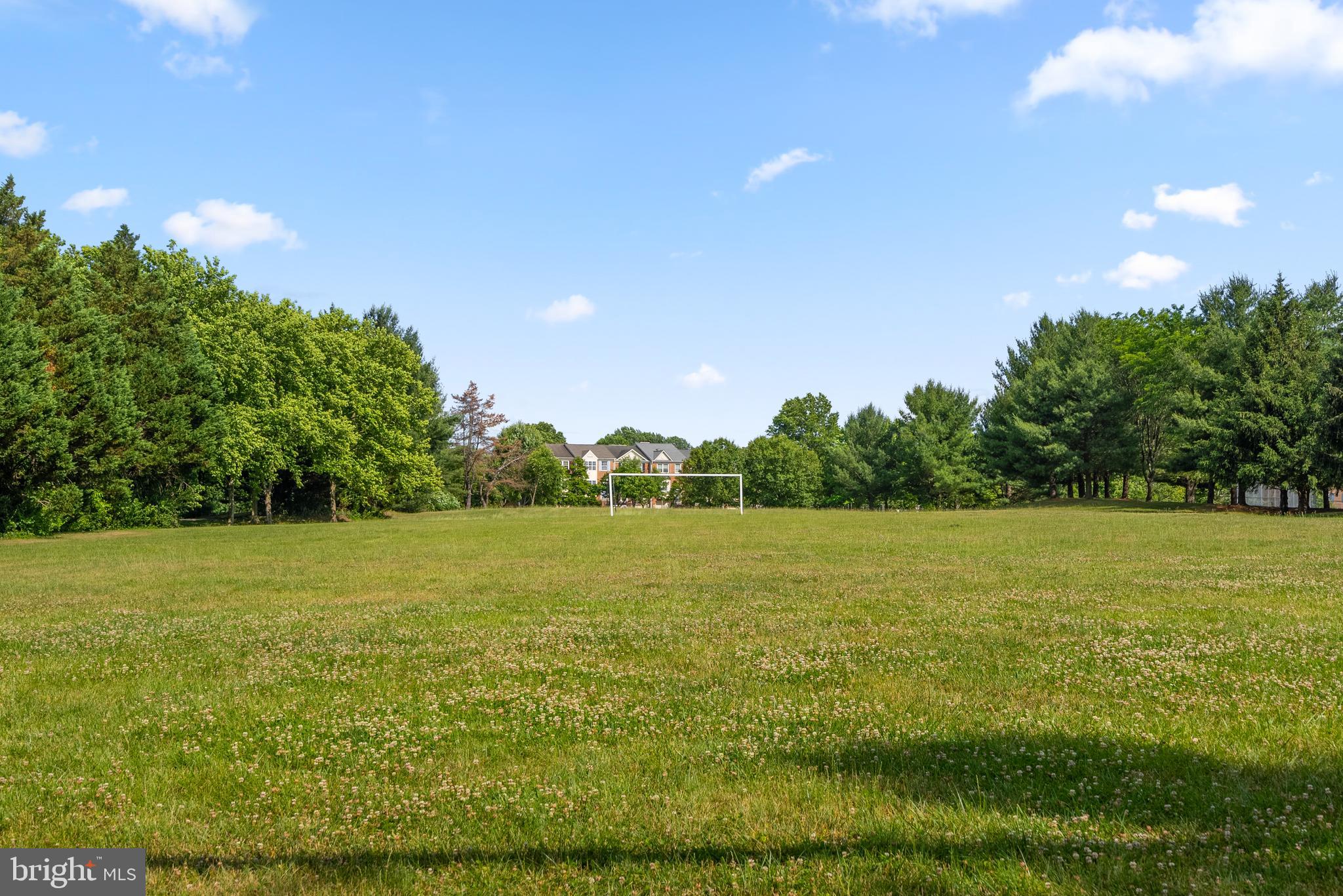 ESSINGTON - Residential