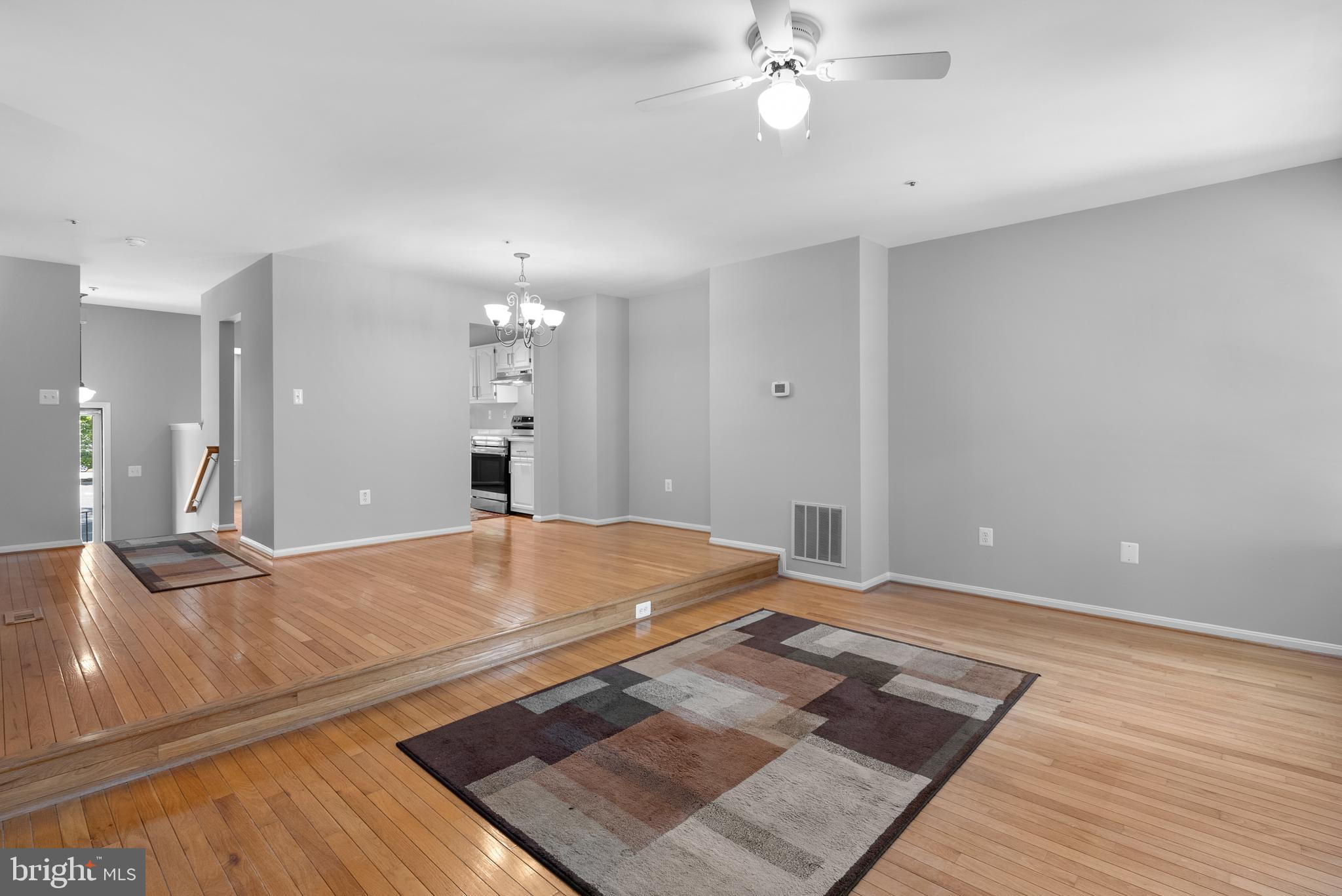 ESSINGTON - Residential