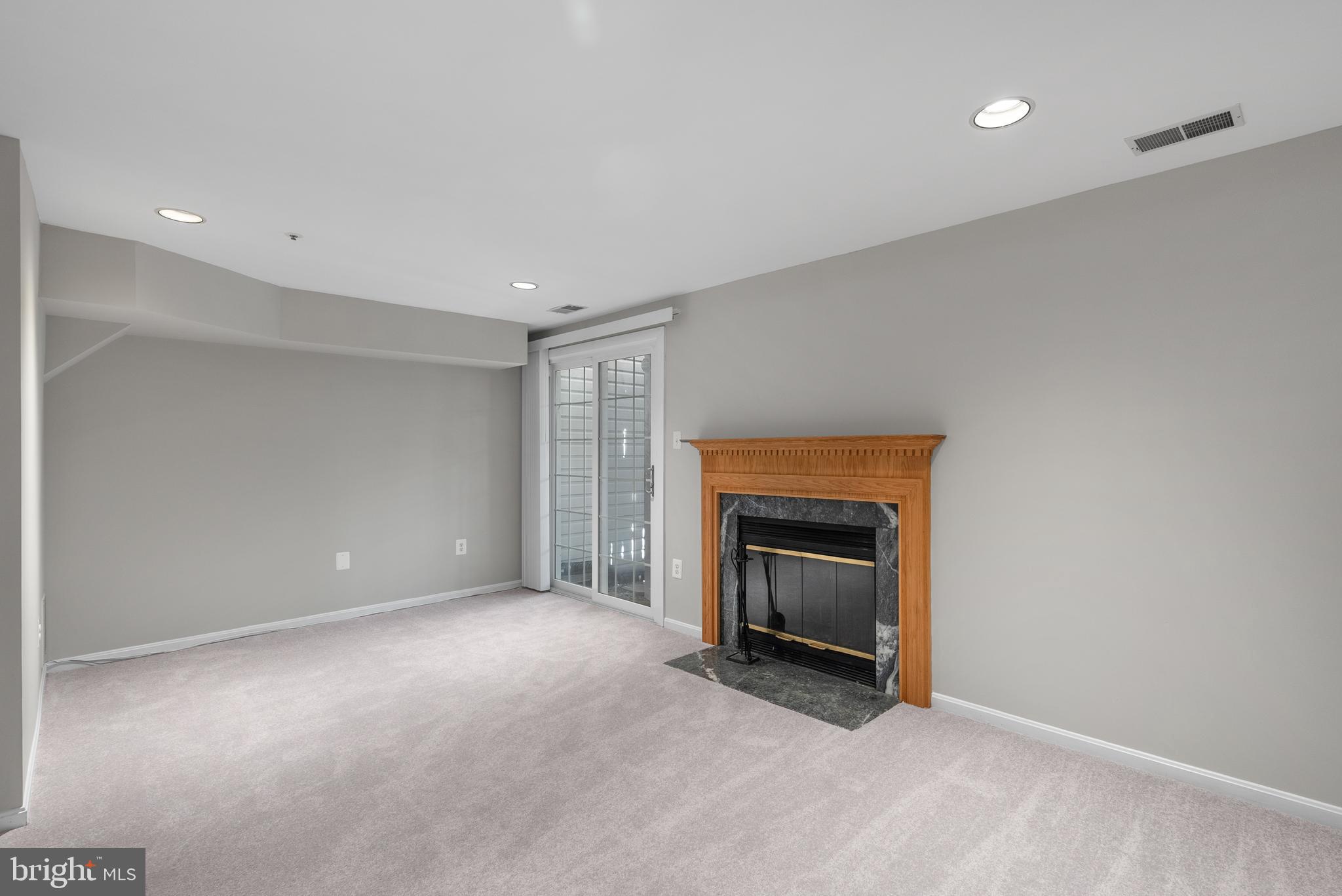 ESSINGTON - Residential