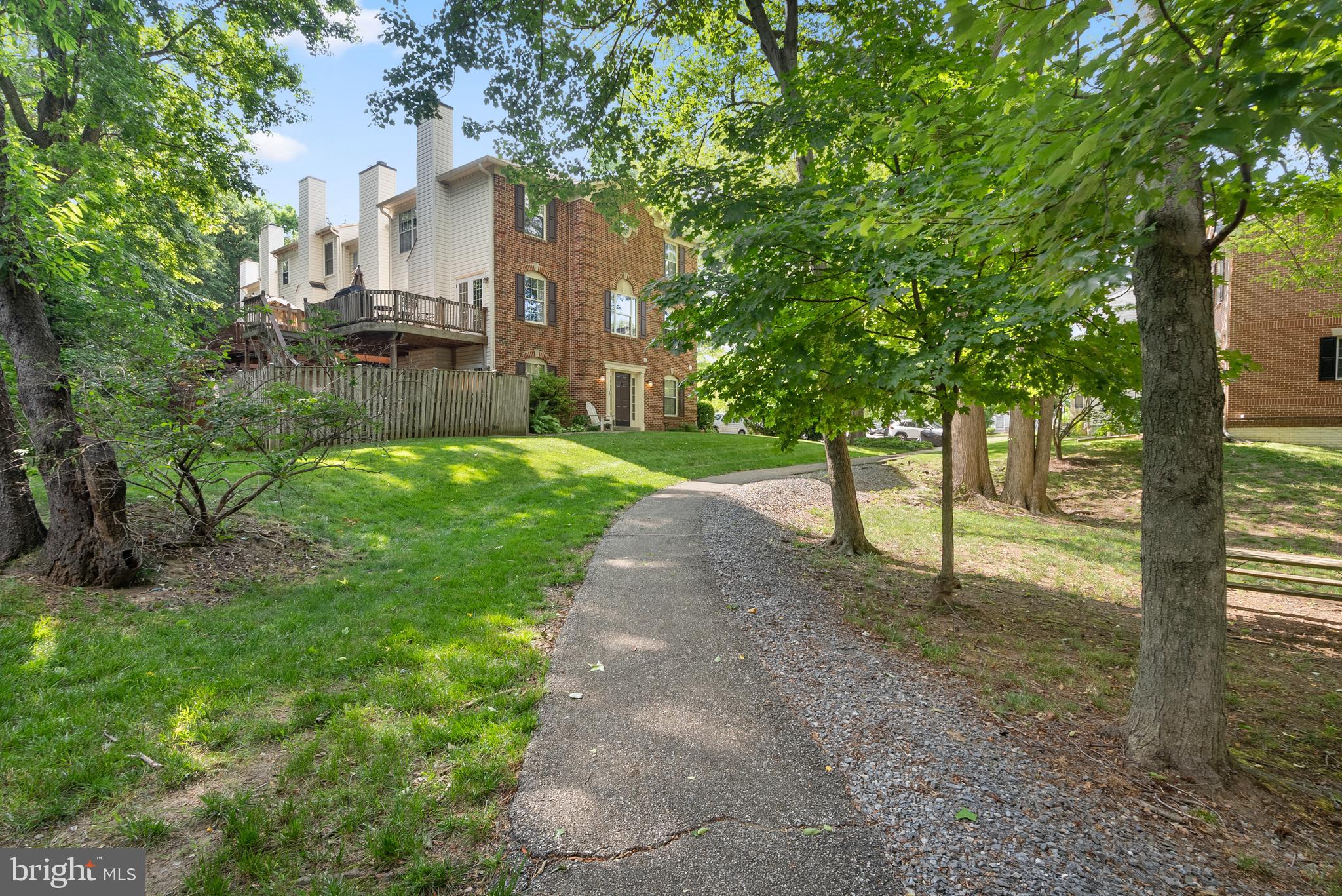 ESSINGTON - Residential