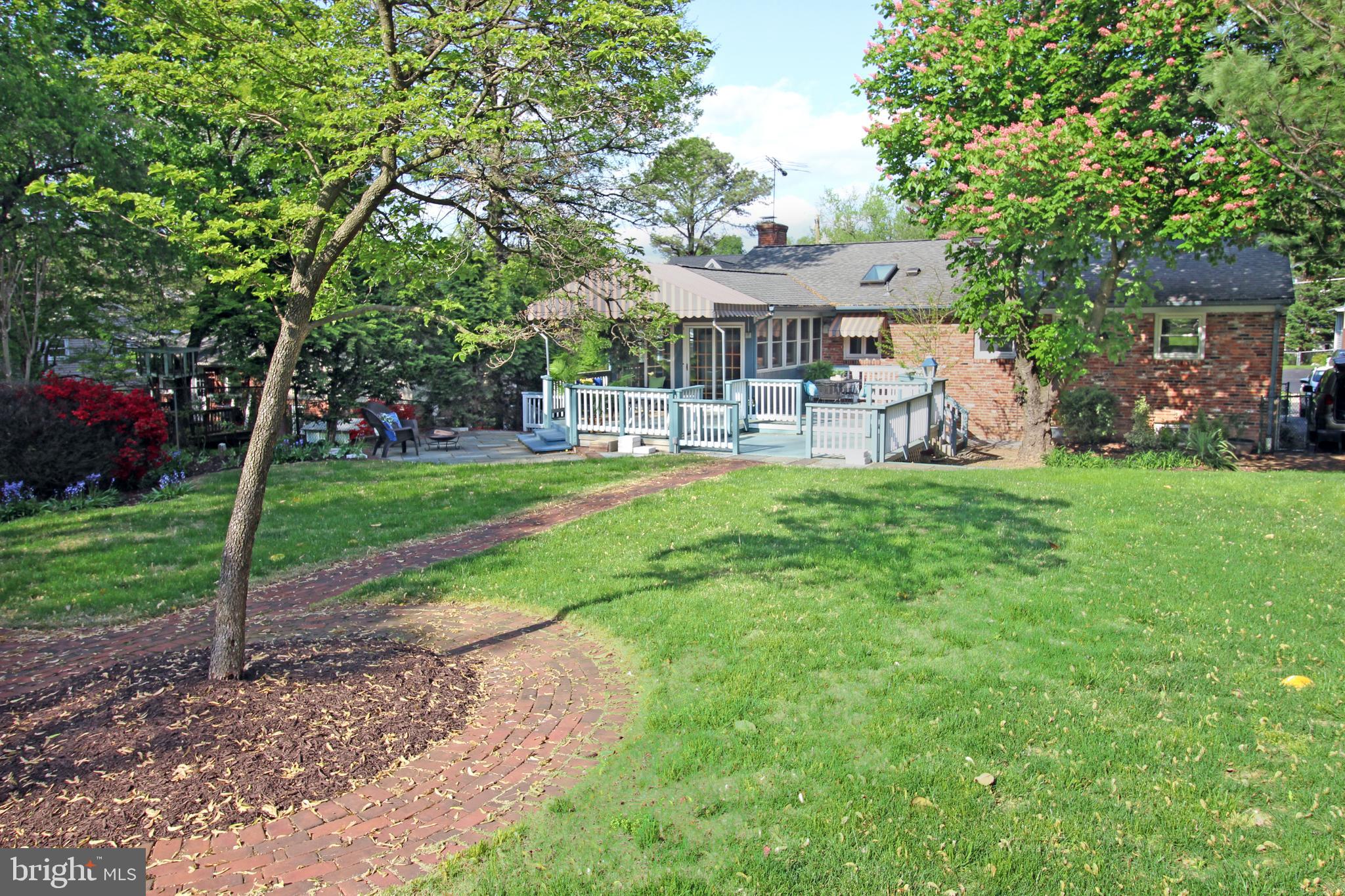 DEVON PARK - Residential Lease