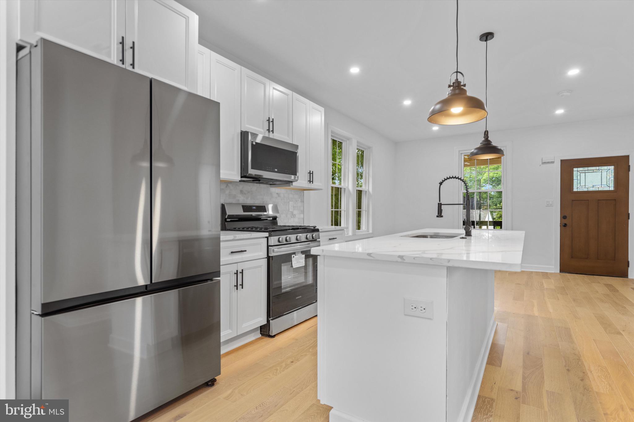 4320 BURNS STREET SE