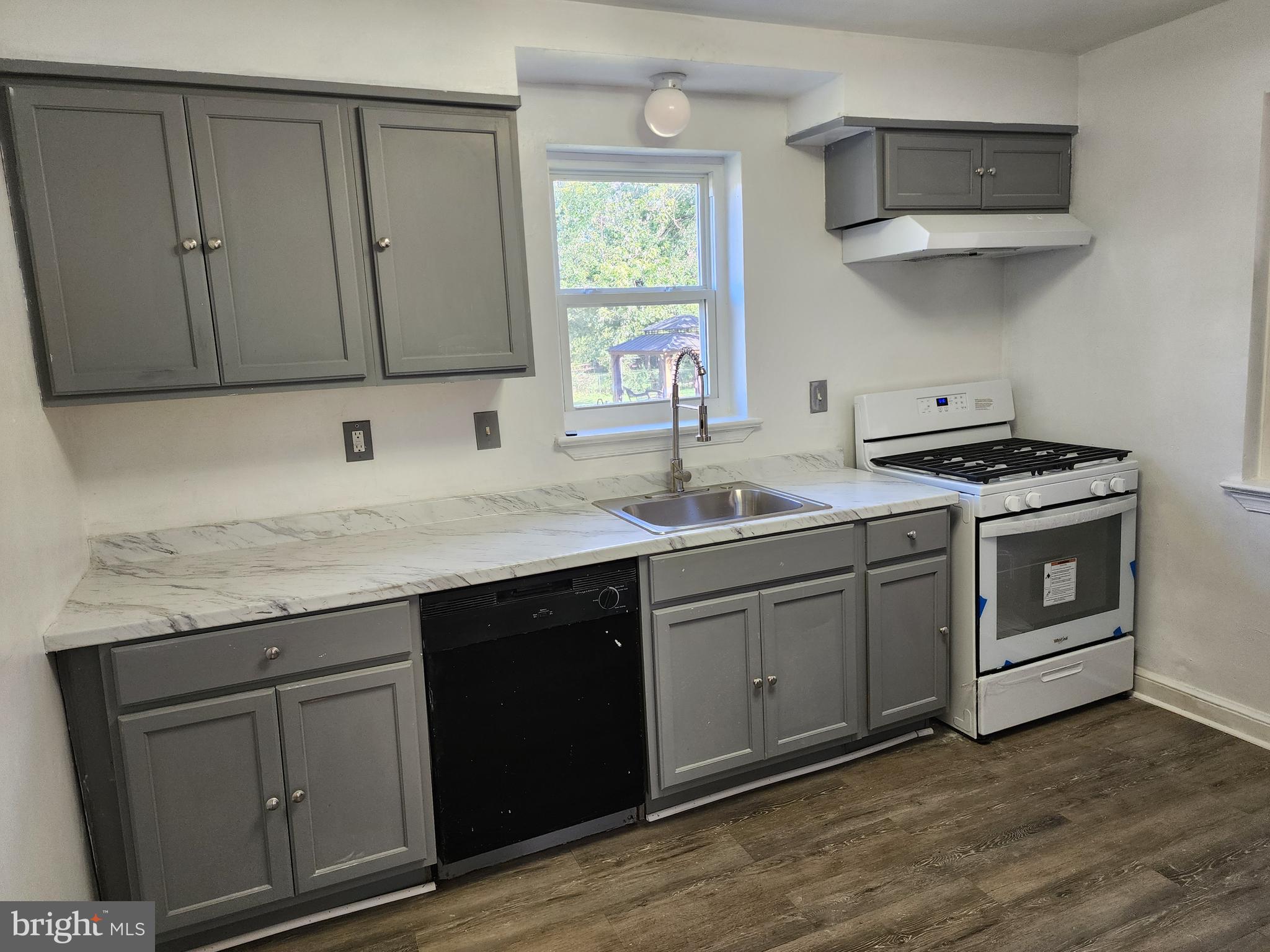 NORTH FORESTVILLE - Residential