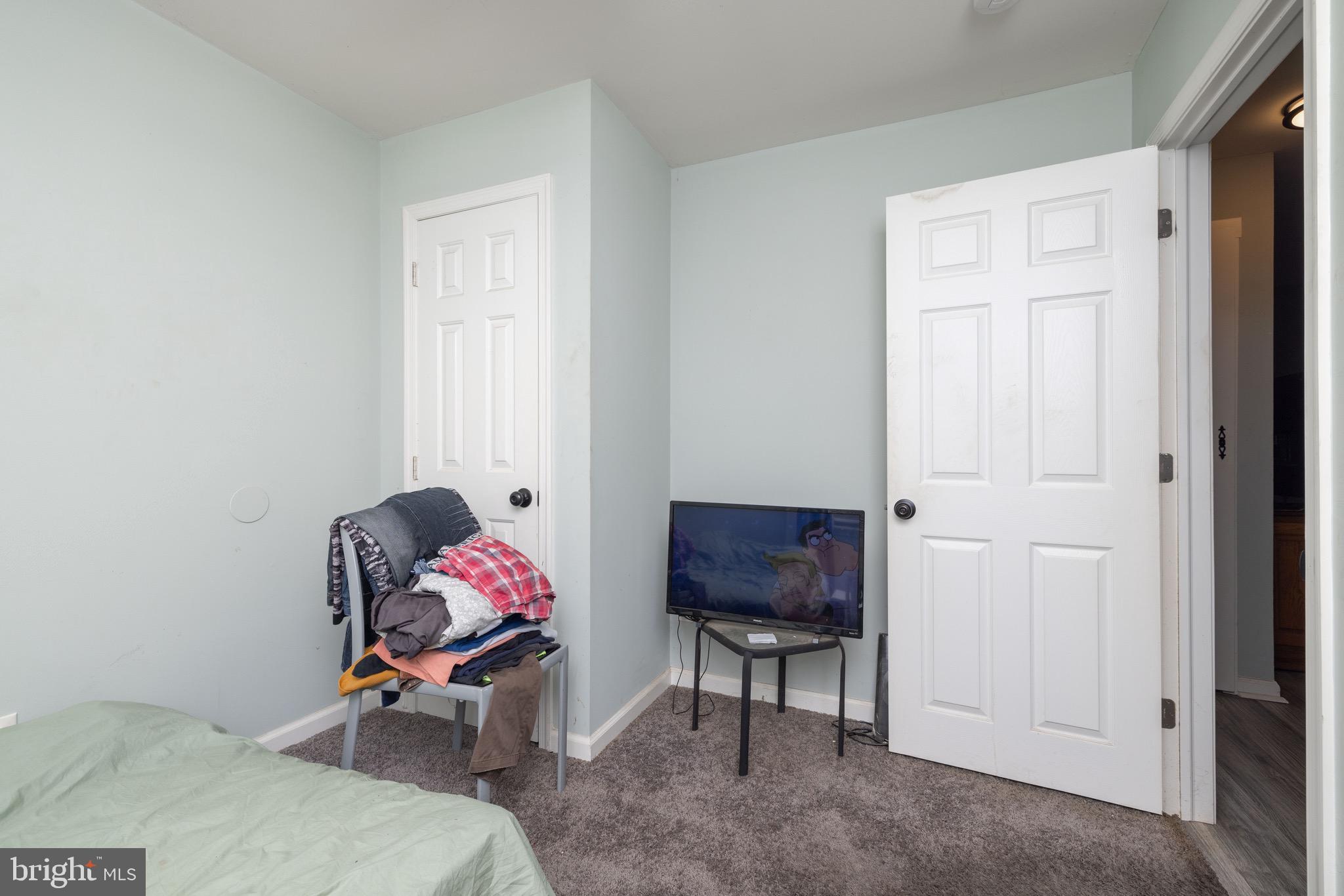 HOLLINGSWORTH MANOR - Residential