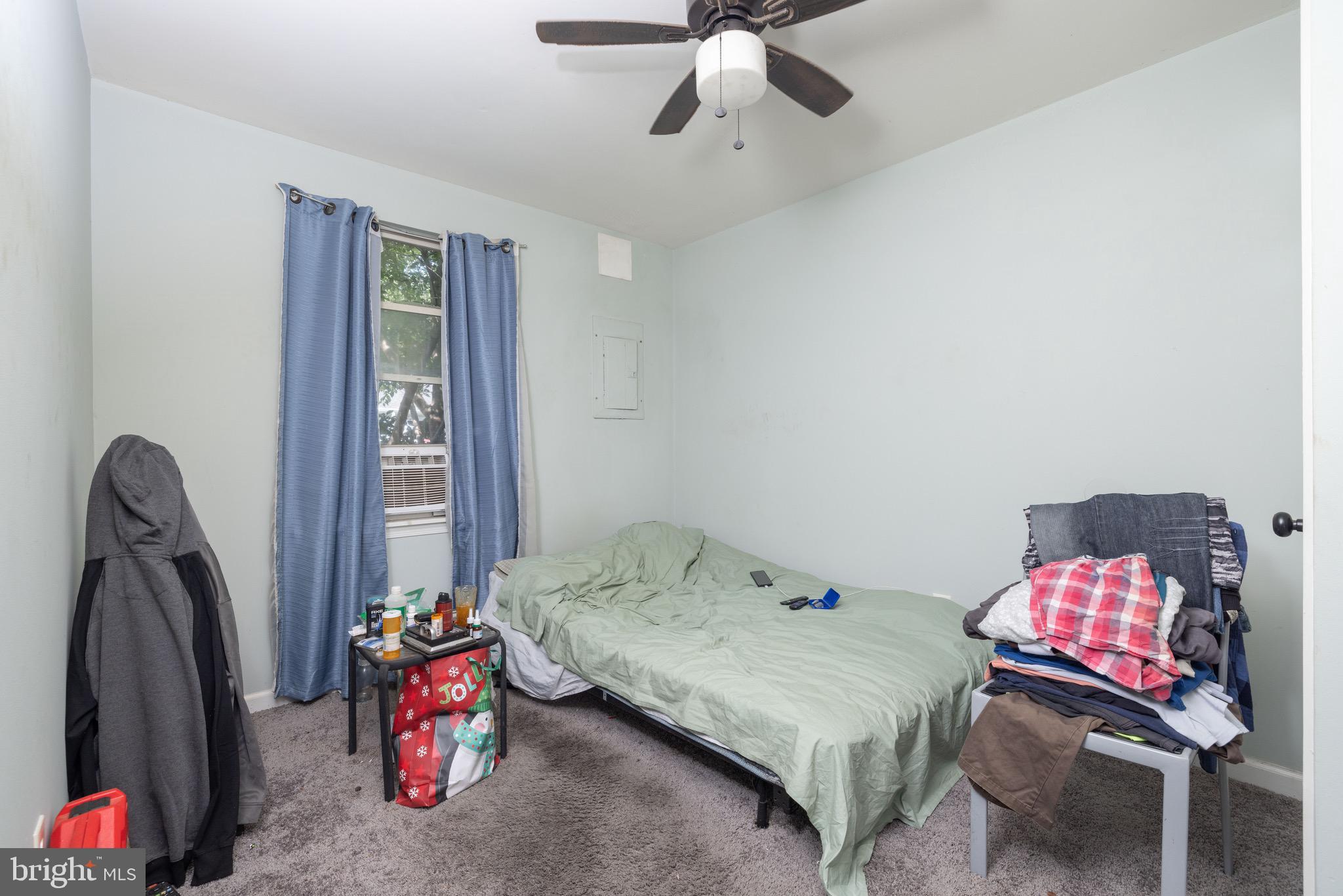 HOLLINGSWORTH MANOR - Residential