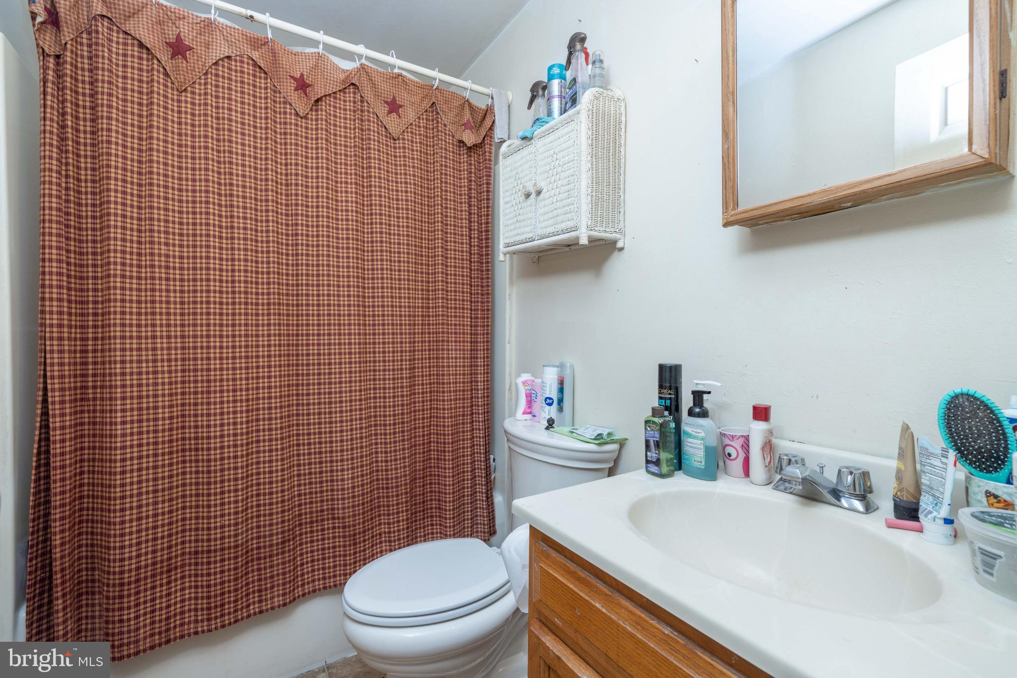 HOLLINGSWORTH MANOR - Residential