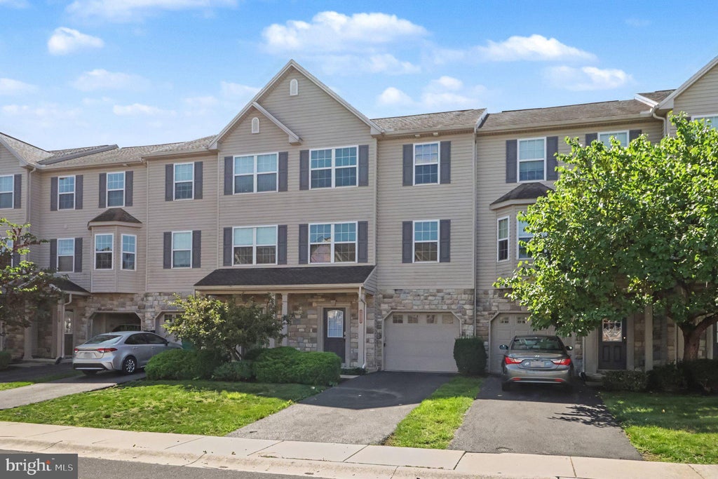Photo of 6222 Galleon Drive, MECHANICSBURG, PA 17050 (MLS # PACB2058410)
