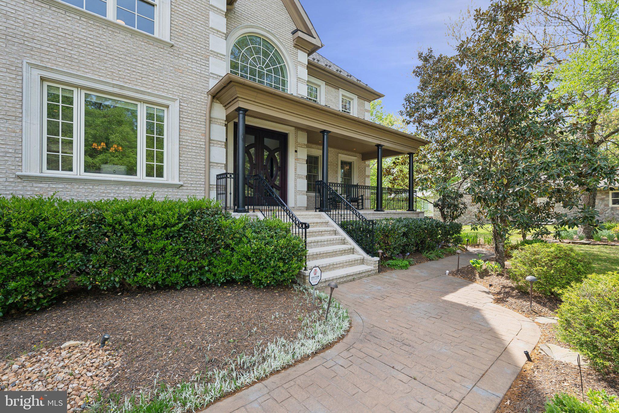 18495 RUNNING PINE COURT