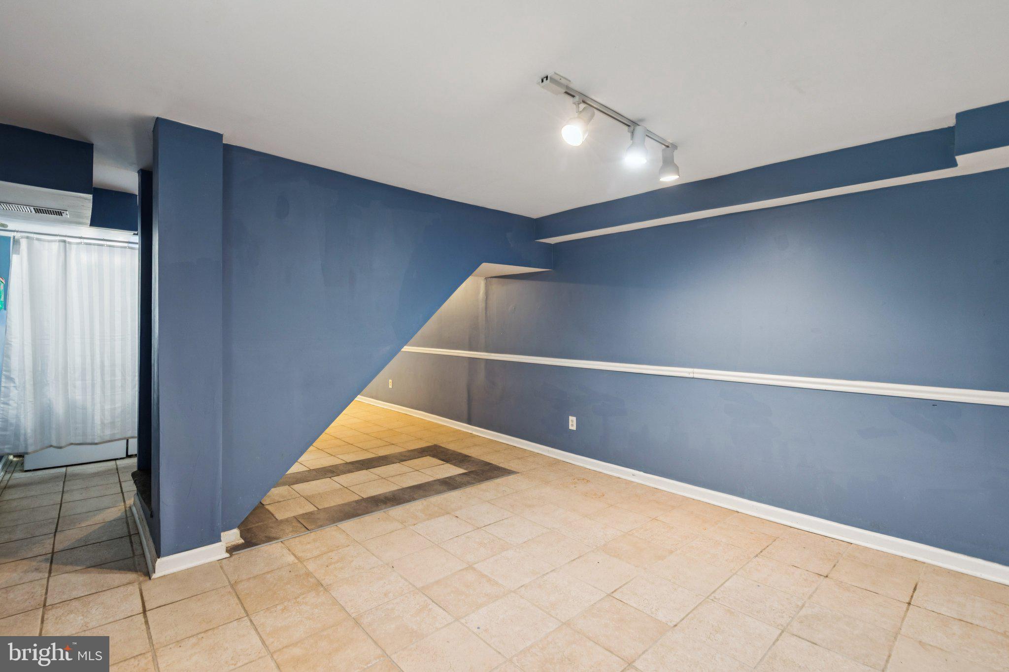 GERMANTOWN (WEST) - Residential