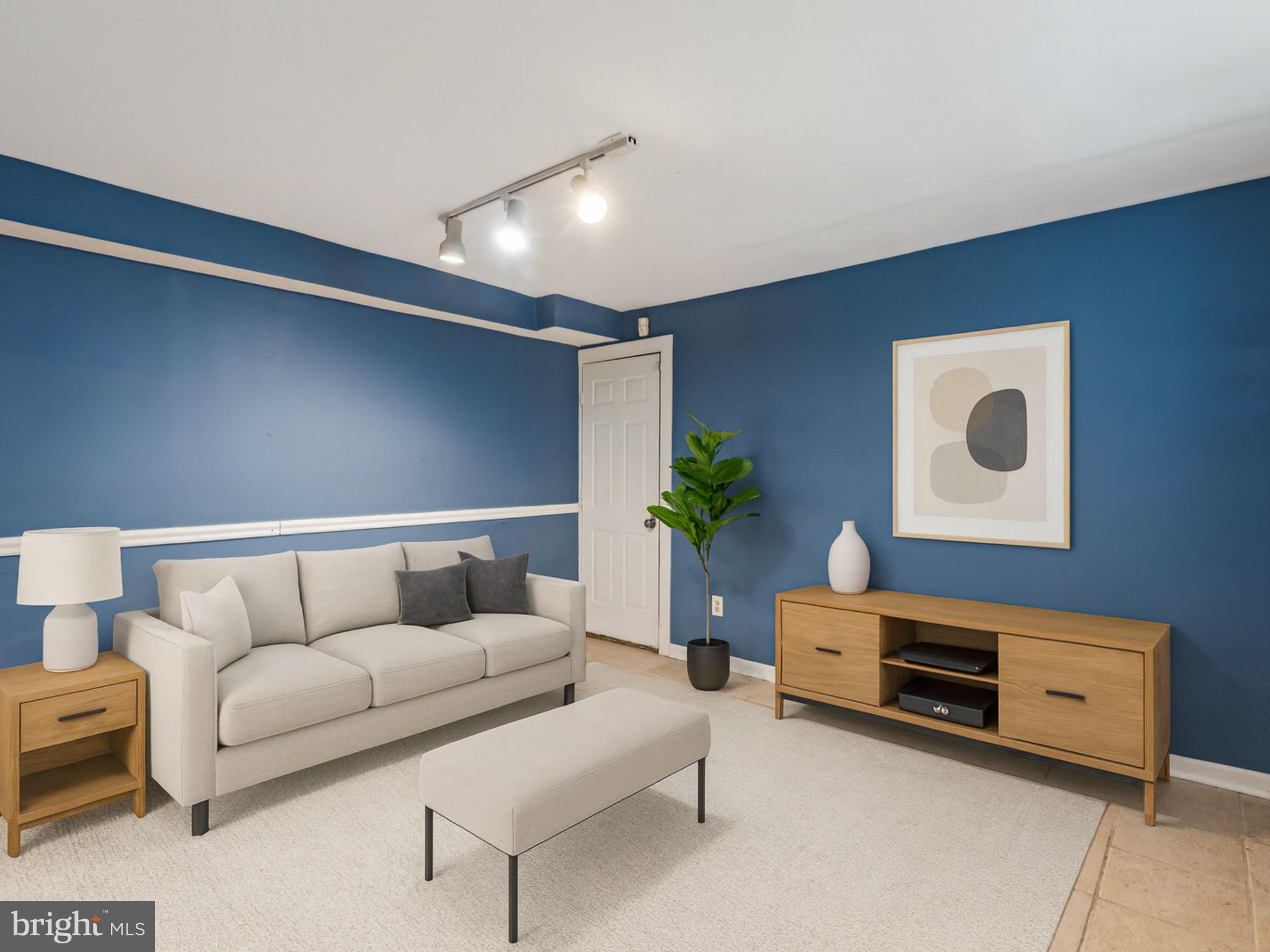 GERMANTOWN (WEST) - Residential