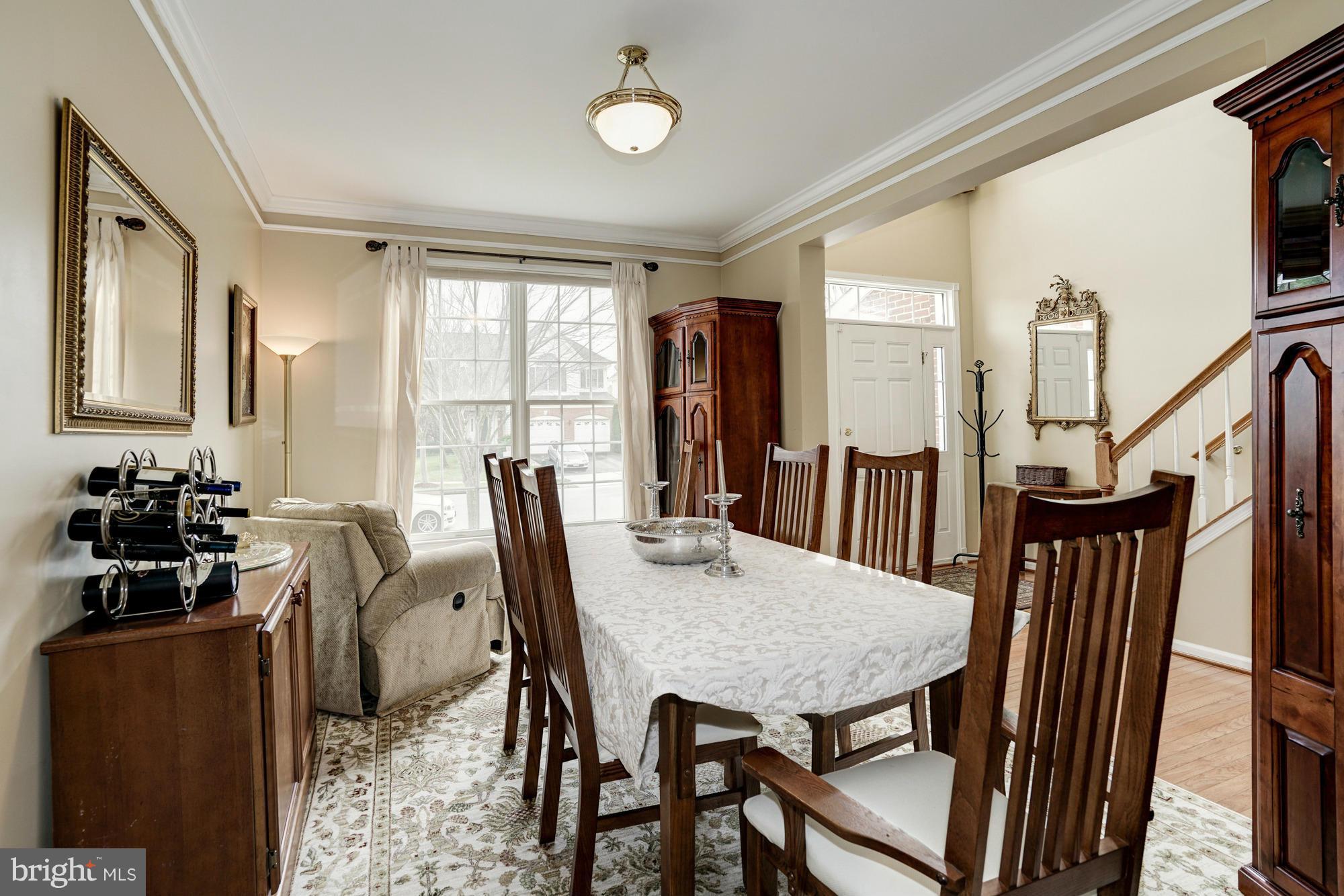 SOUTH RIDING - Residential