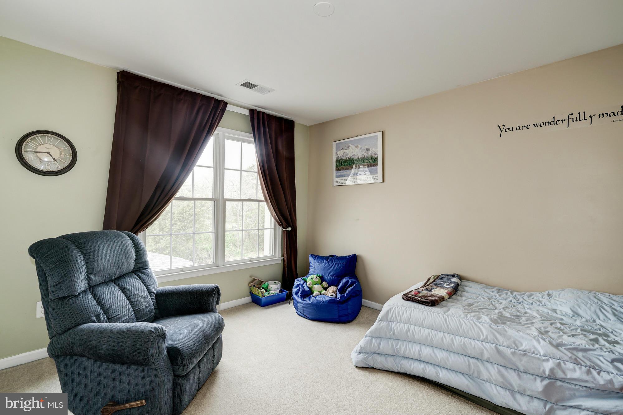 SOUTH RIDING - Residential