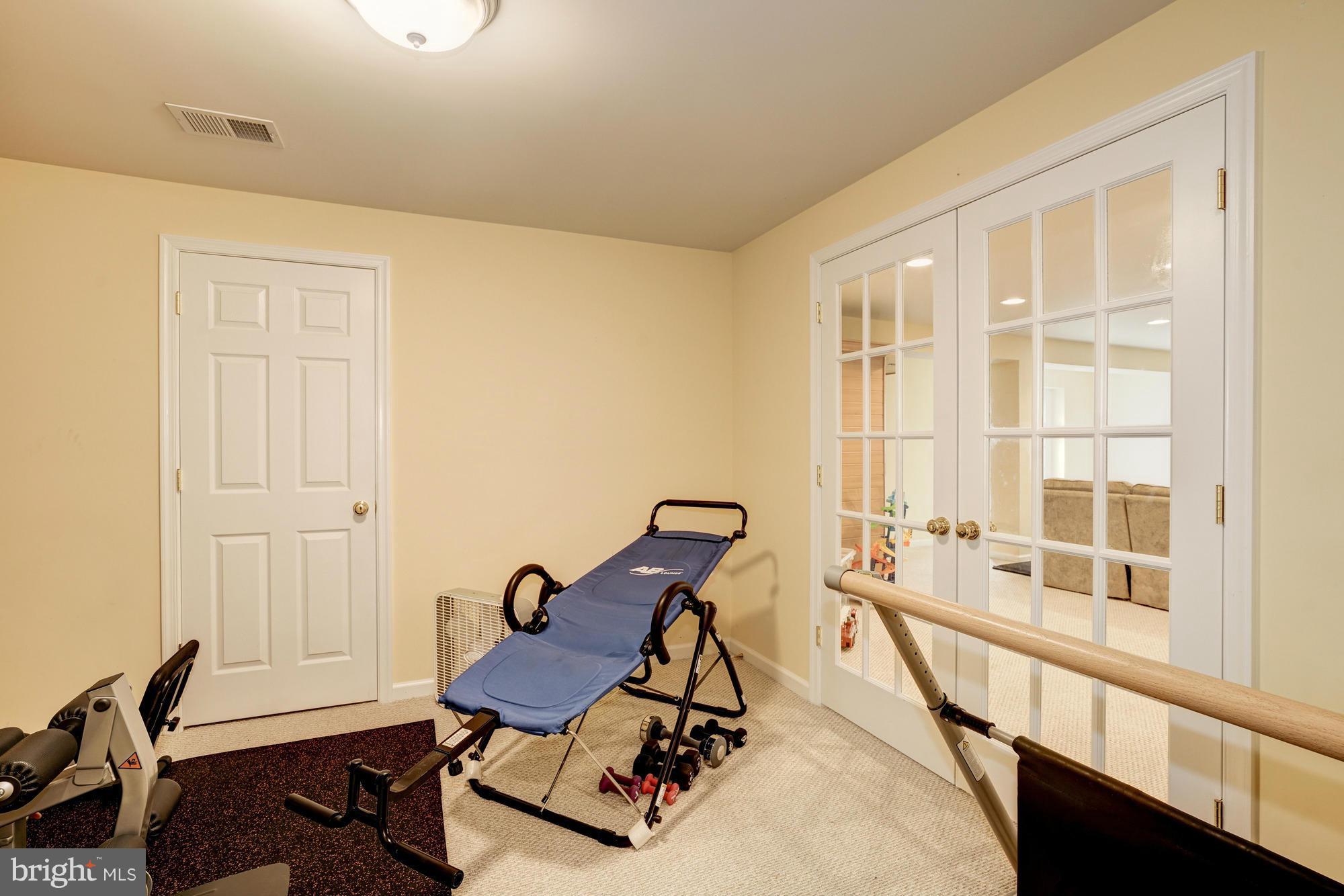 SOUTH RIDING - Residential