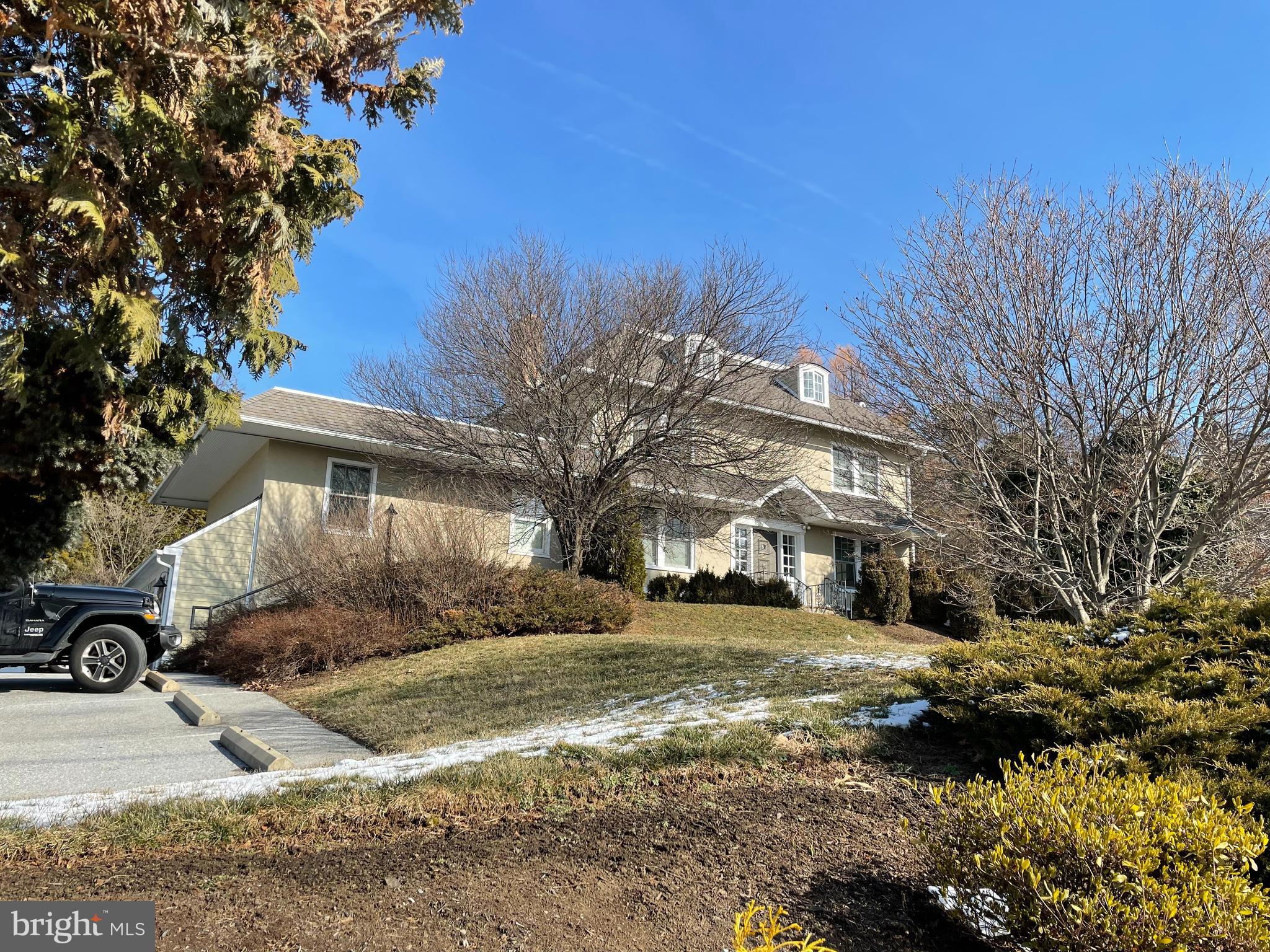 525 W STATE STREET