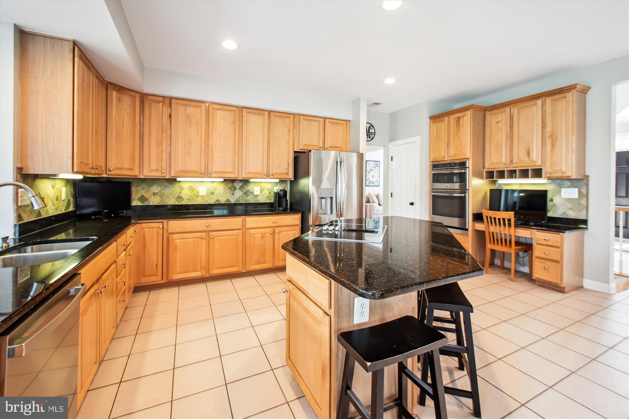 5343 GROVEMONT DRIVE
