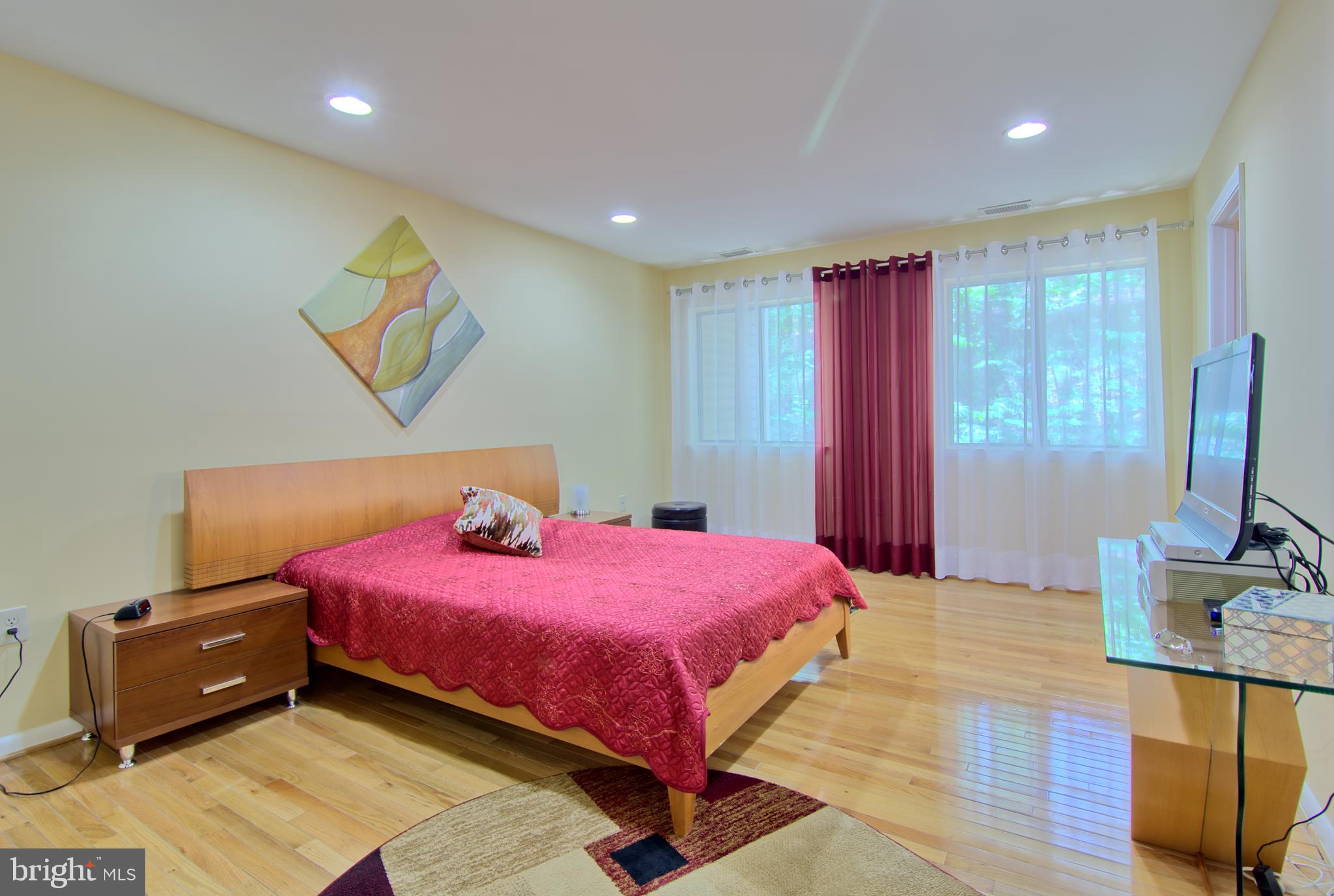 LODGE AT MCDONGH - Residential