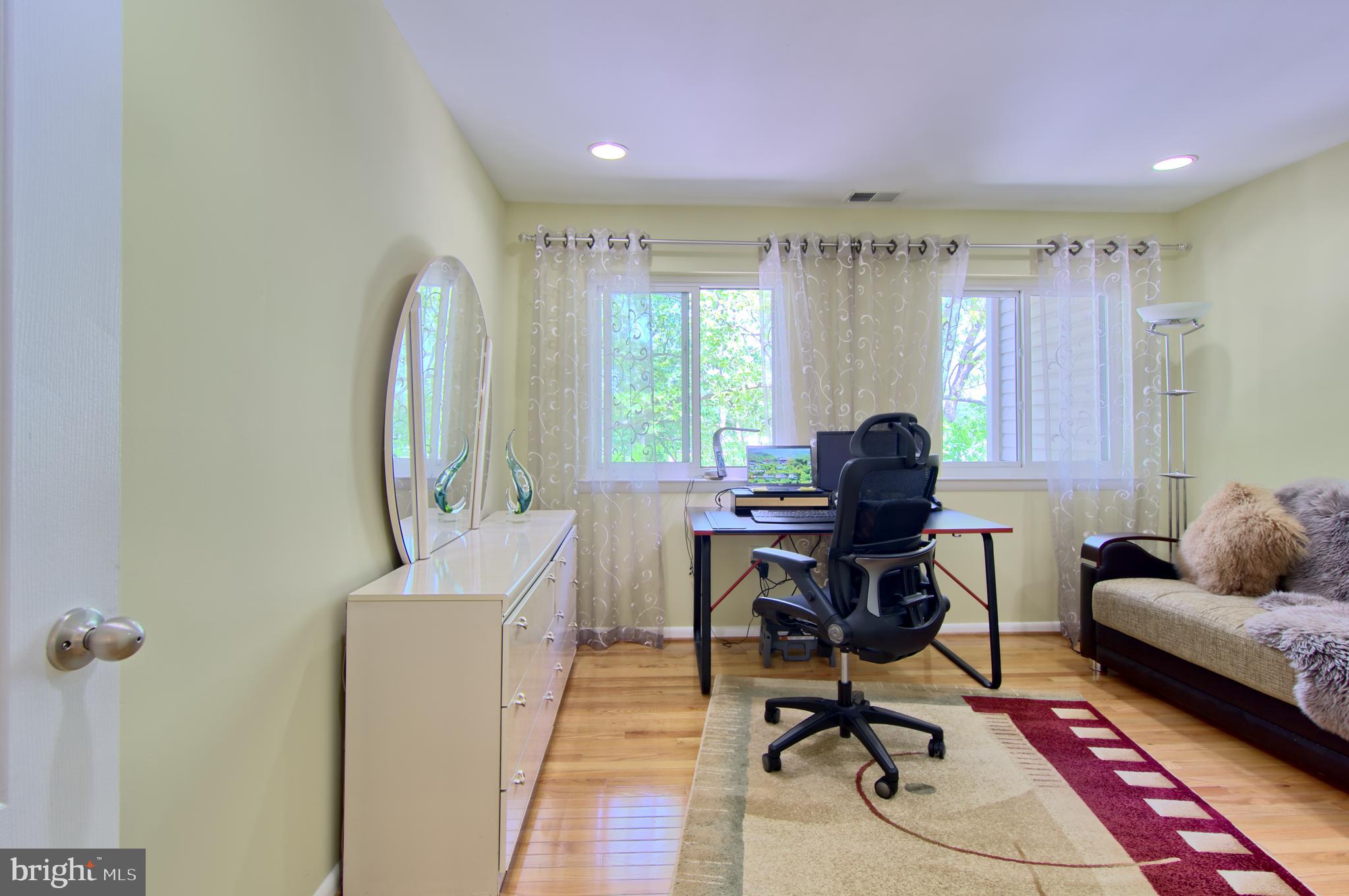 LODGE AT MCDONGH - Residential