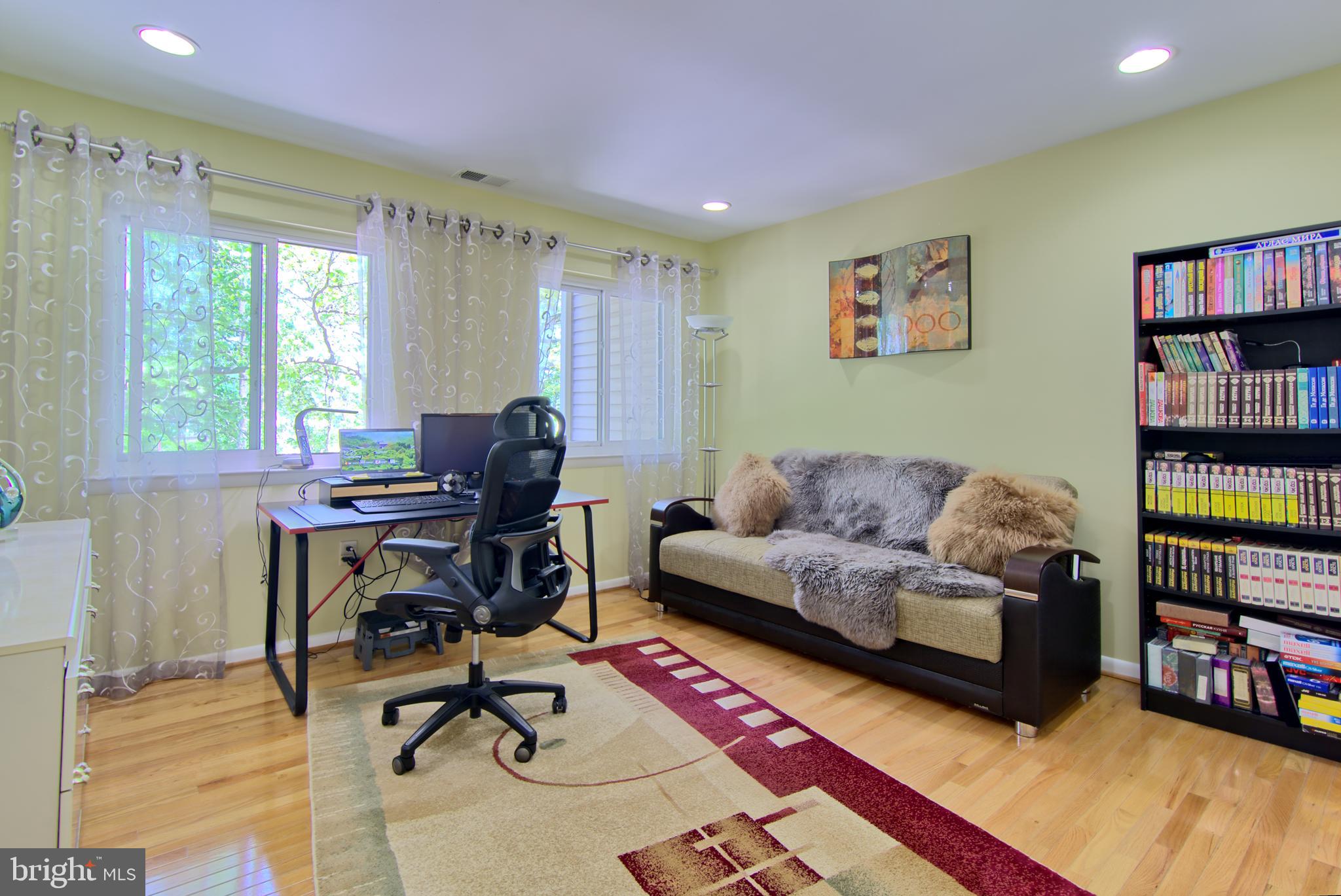 LODGE AT MCDONGH - Residential