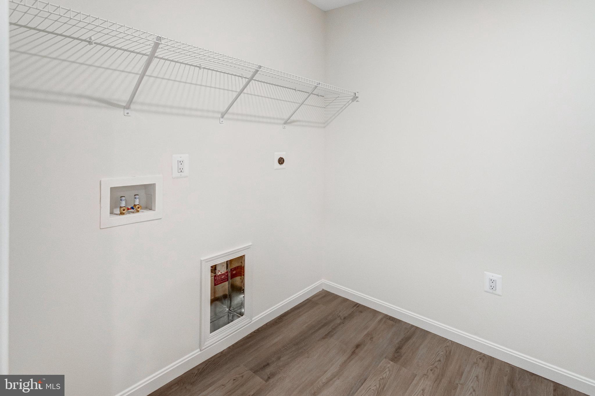 SEASONS AT ROUND MILL MEADOWS - Residential