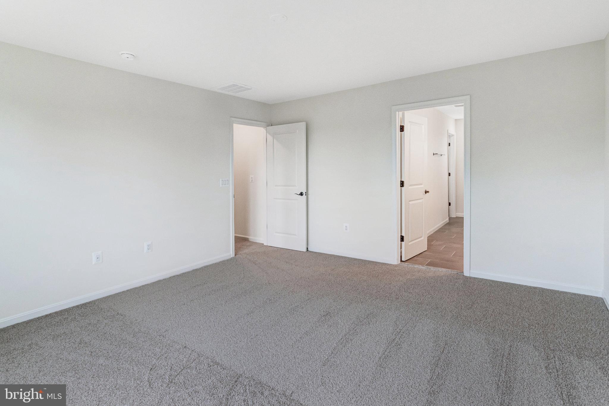 SEASONS AT ROUND MILL MEADOWS - Residential