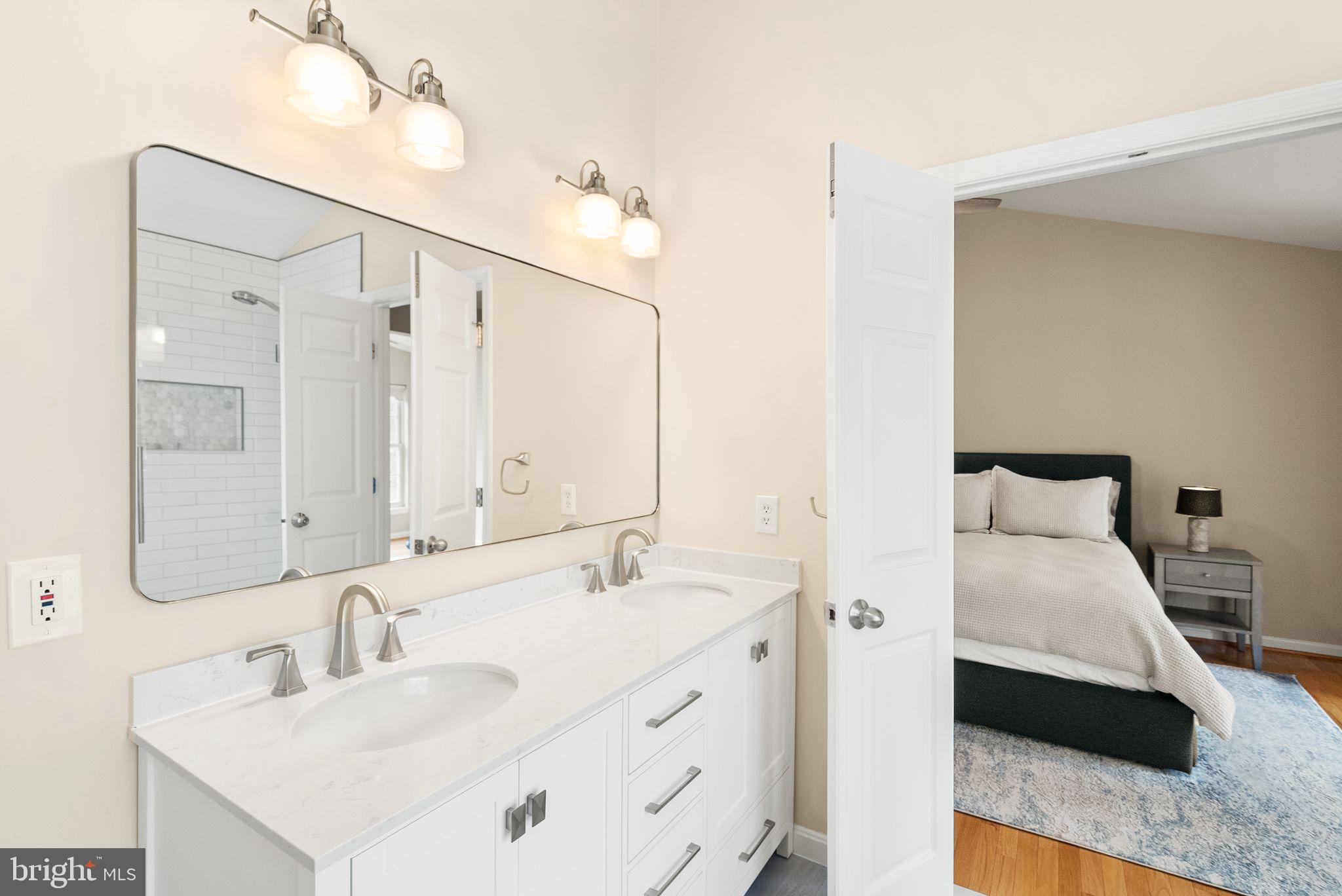 SOUTH RIDING - Residential