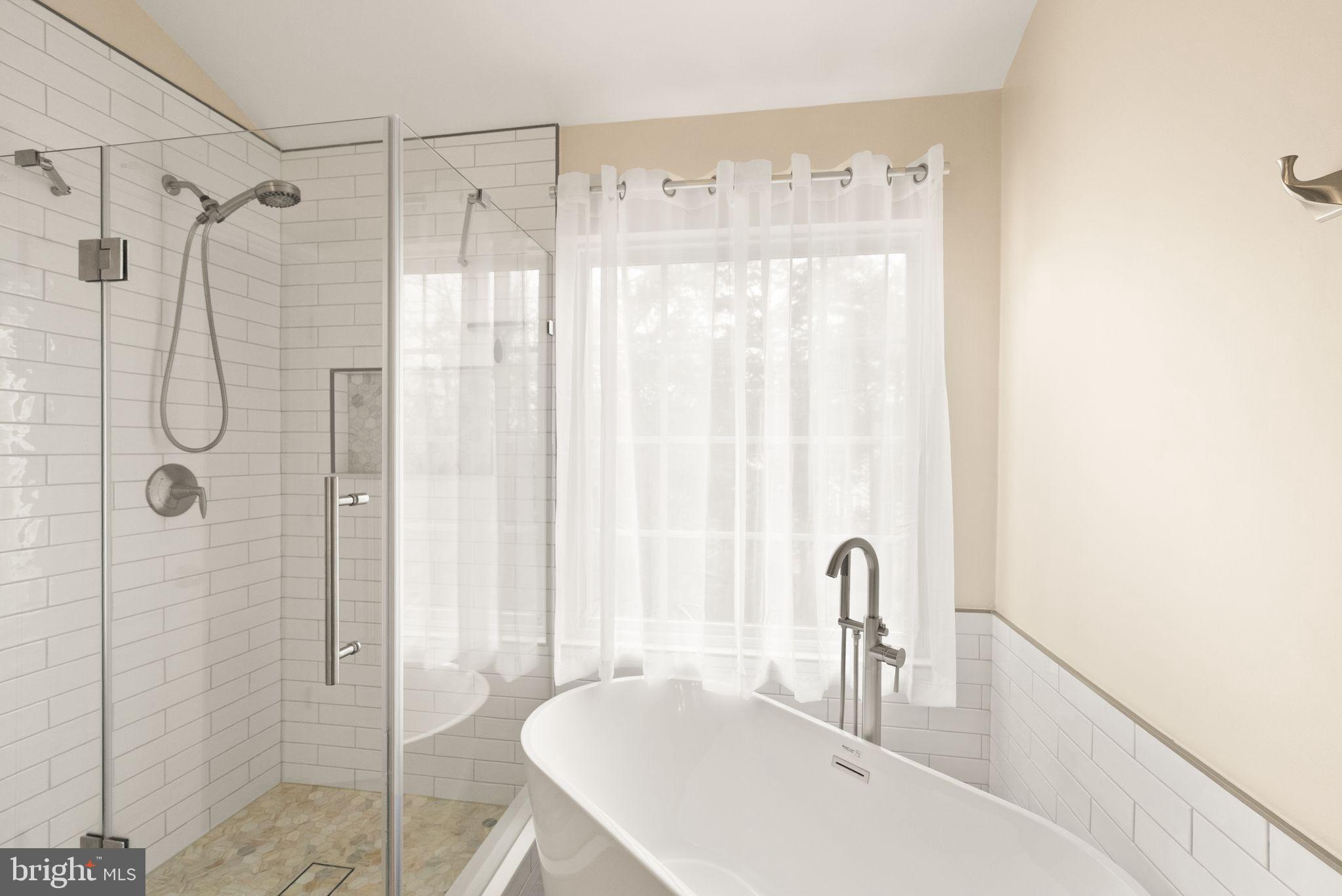 SOUTH RIDING - Residential