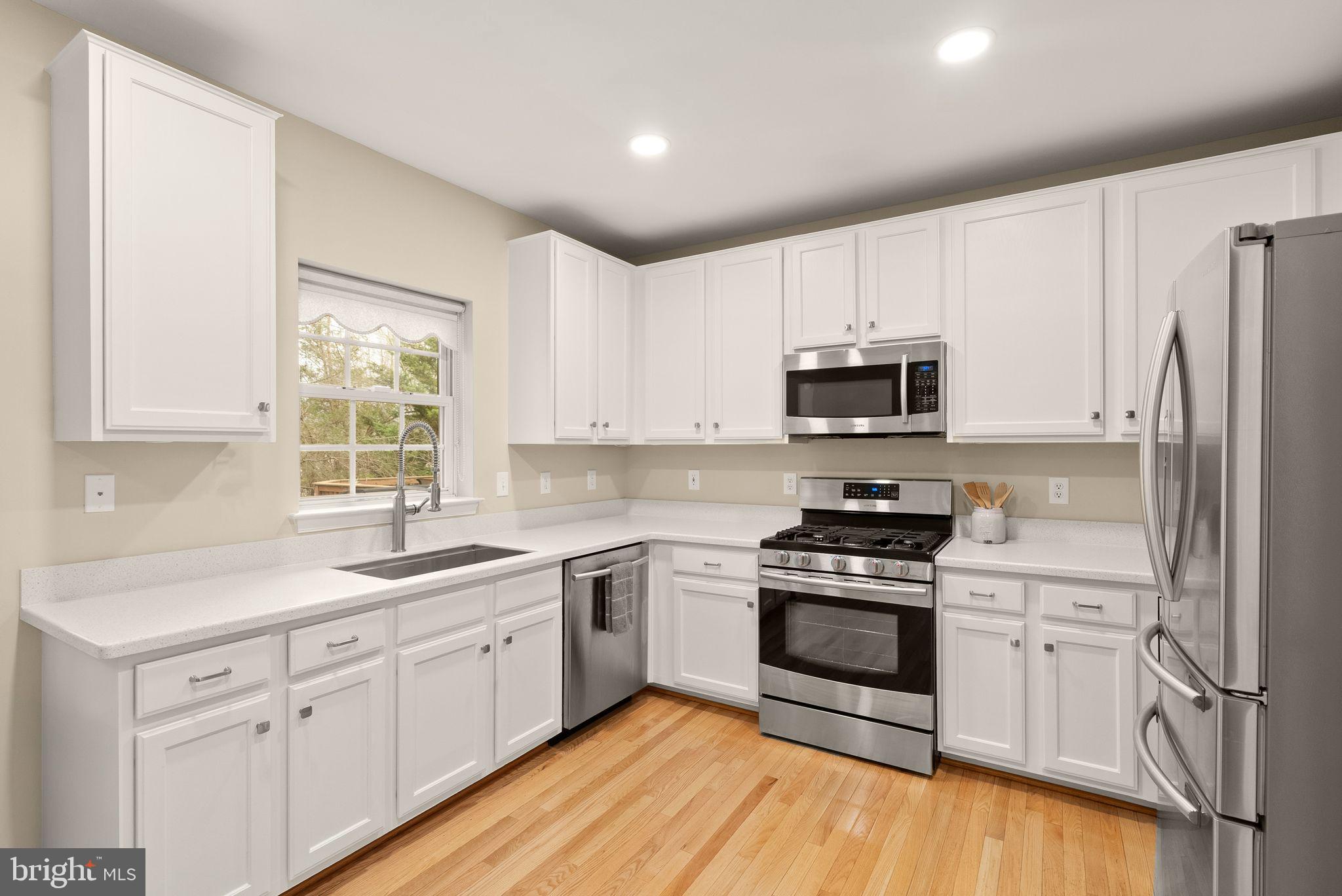 SOUTH RIDING - Residential