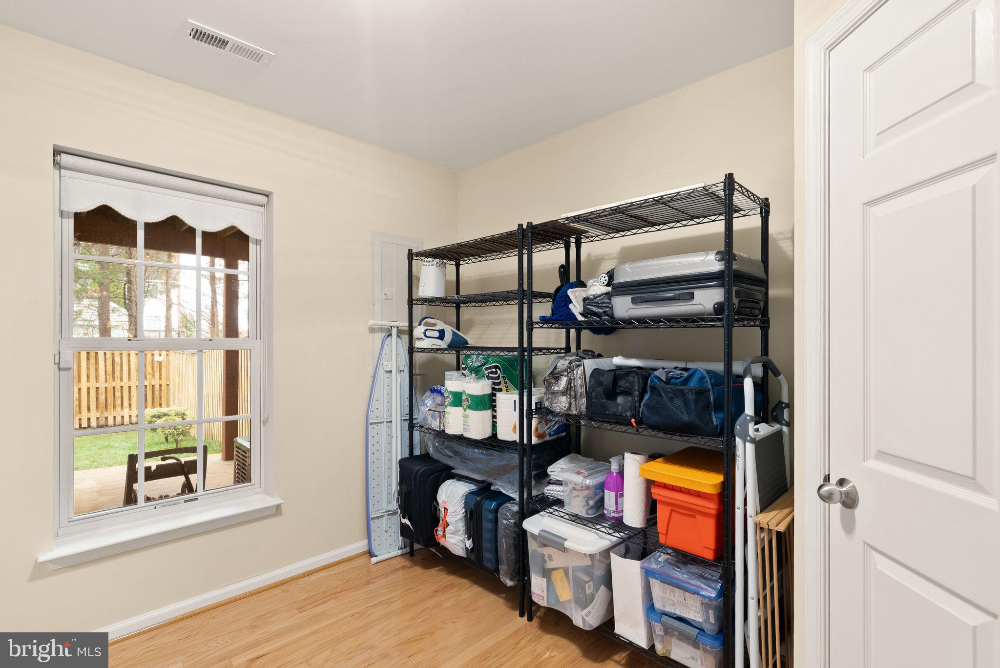 SOUTH RIDING - Residential