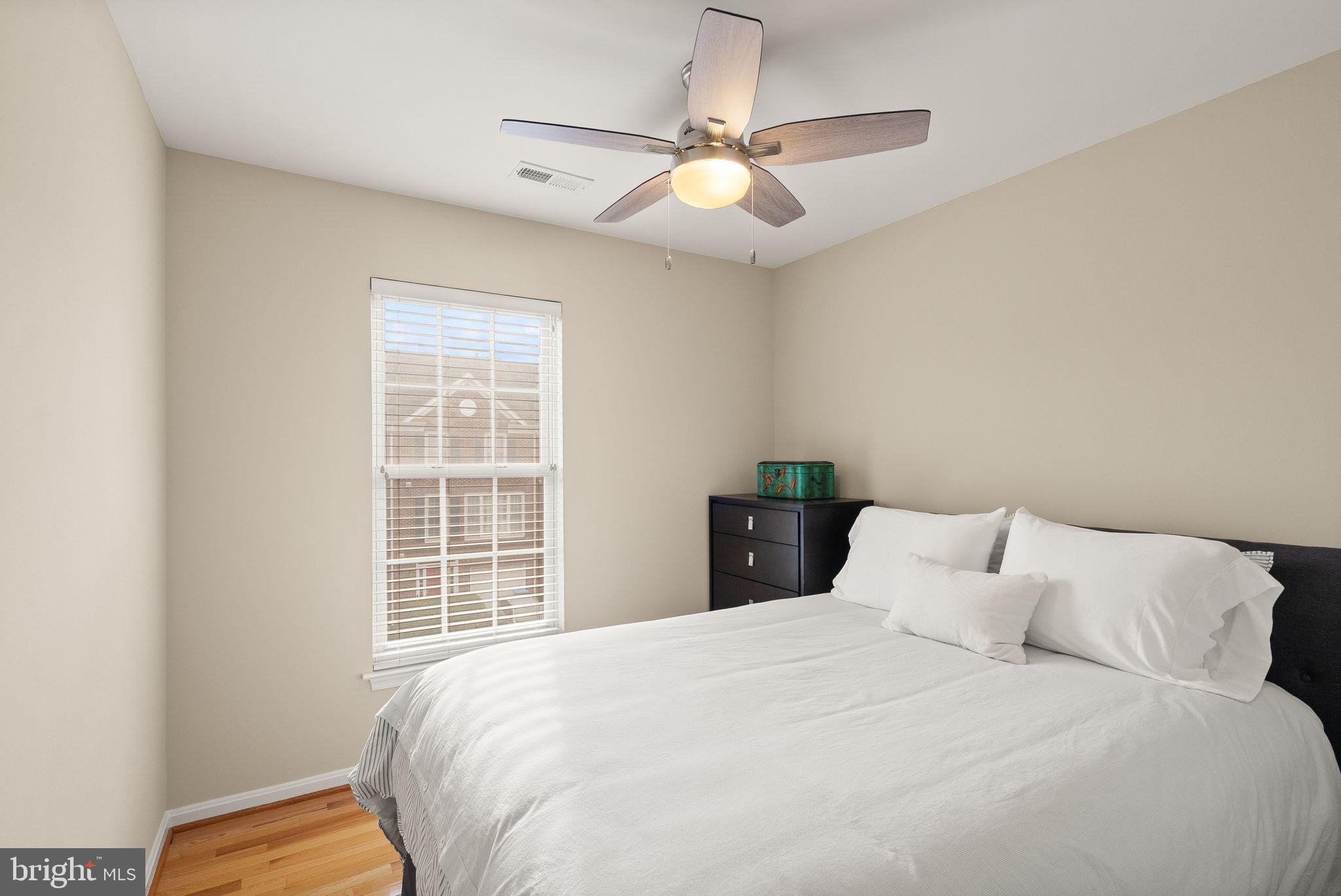 SOUTH RIDING - Residential