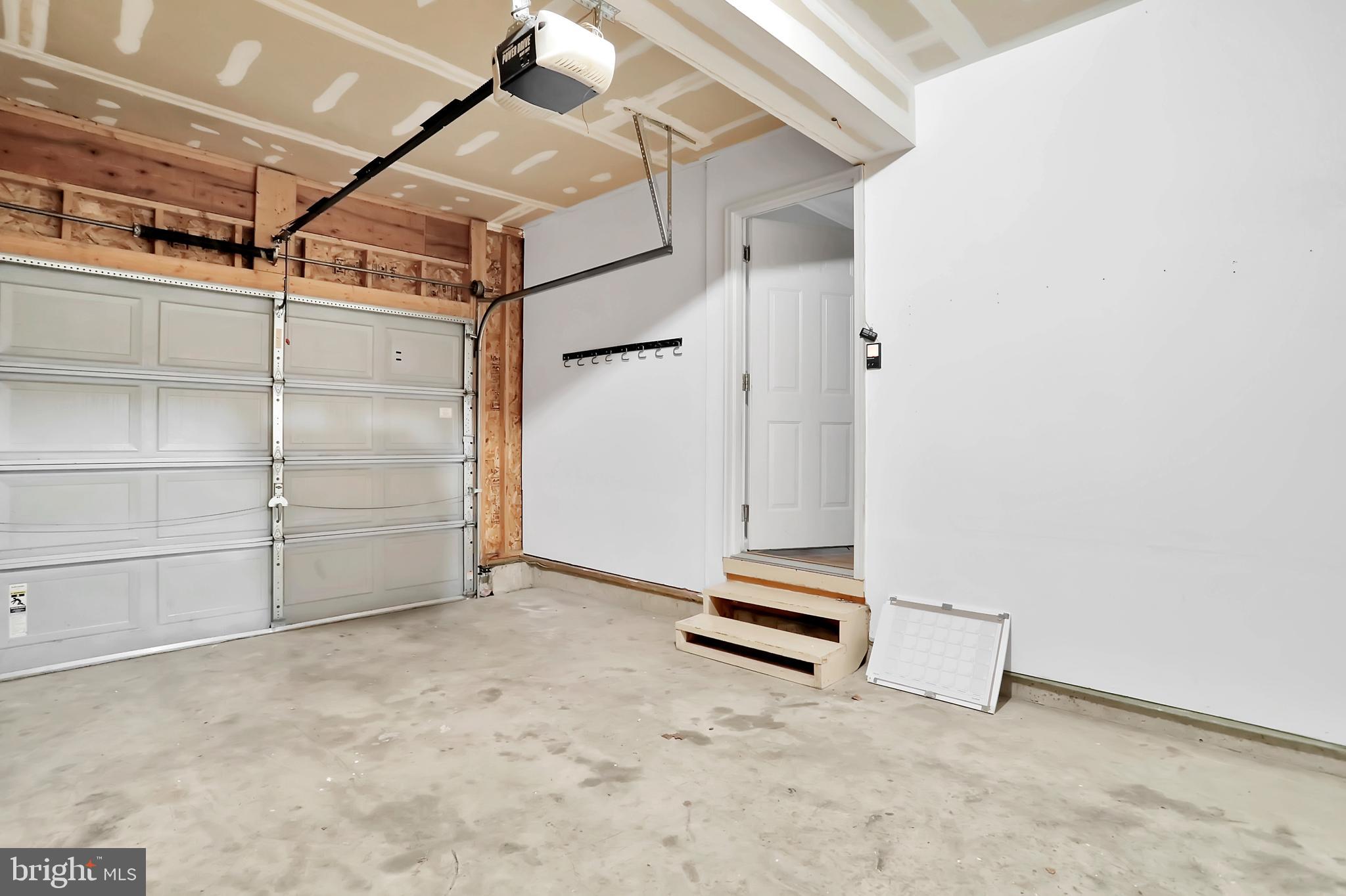 SYCAMORE VILLAGE - Residential