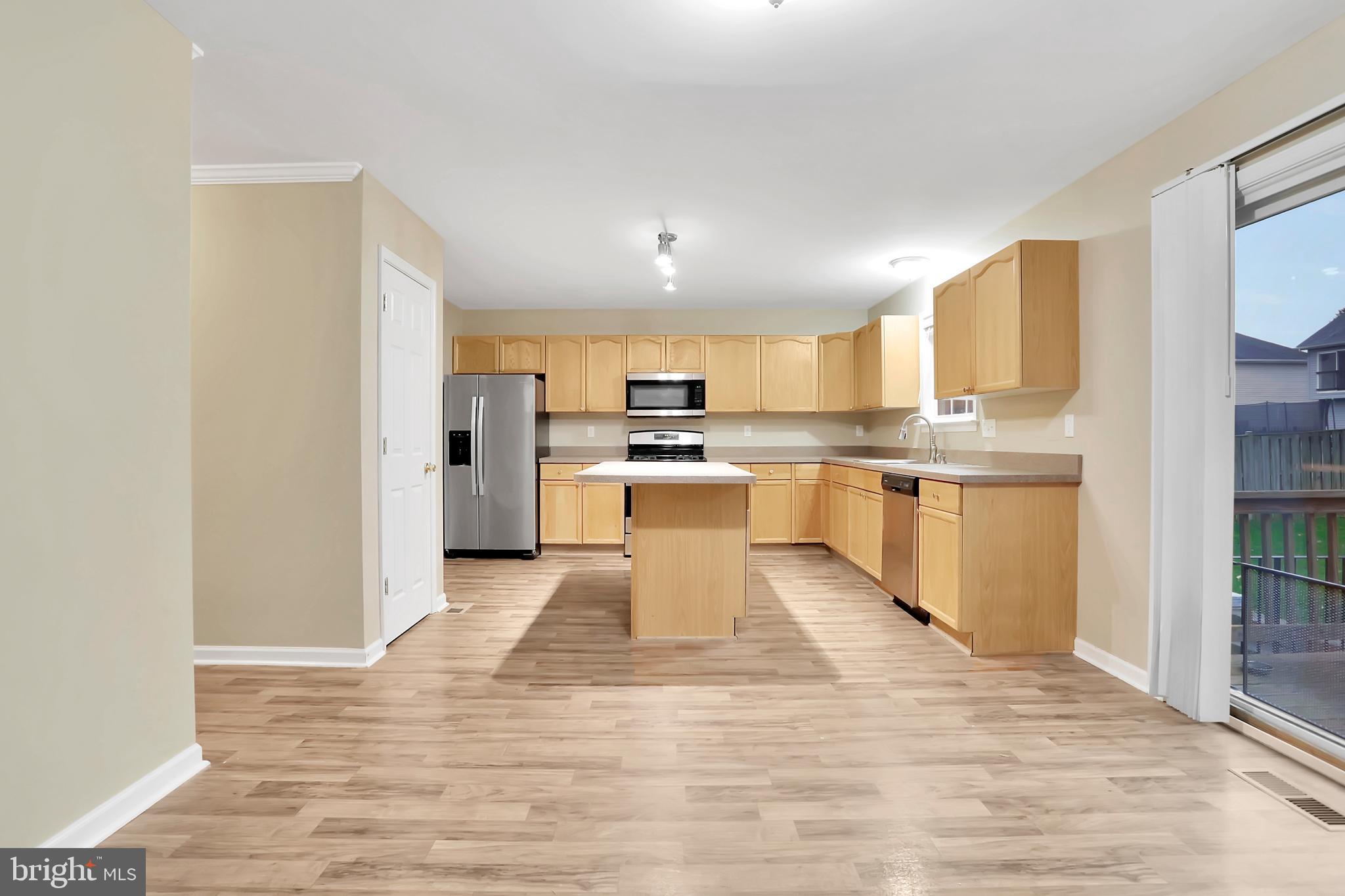 SYCAMORE VILLAGE - Residential