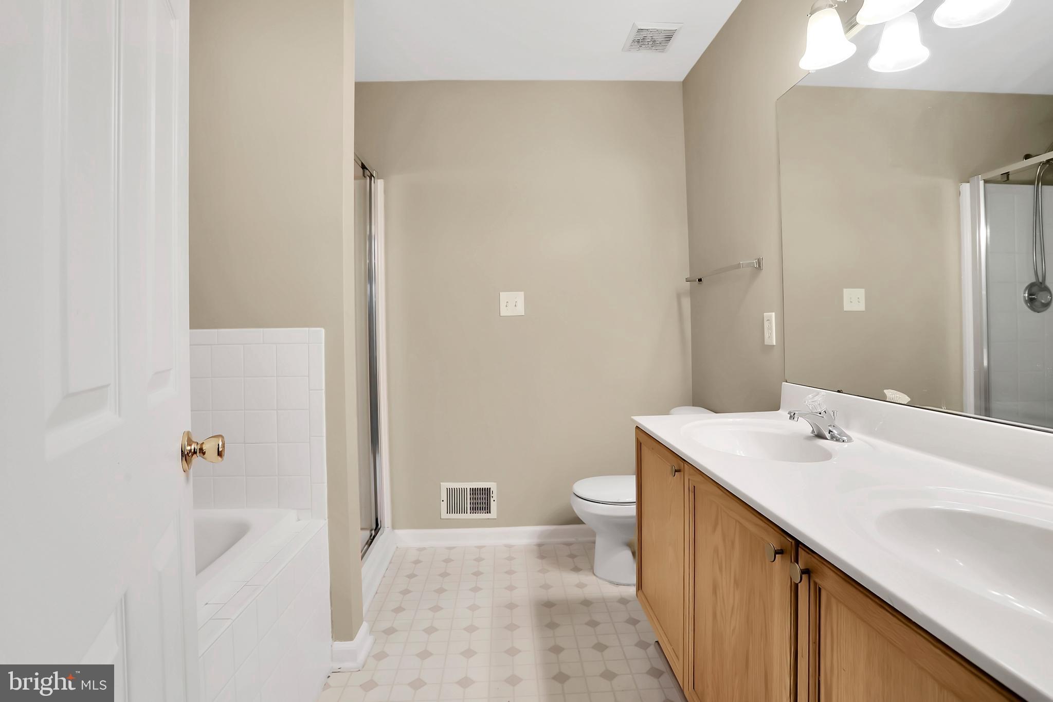 SYCAMORE VILLAGE - Residential