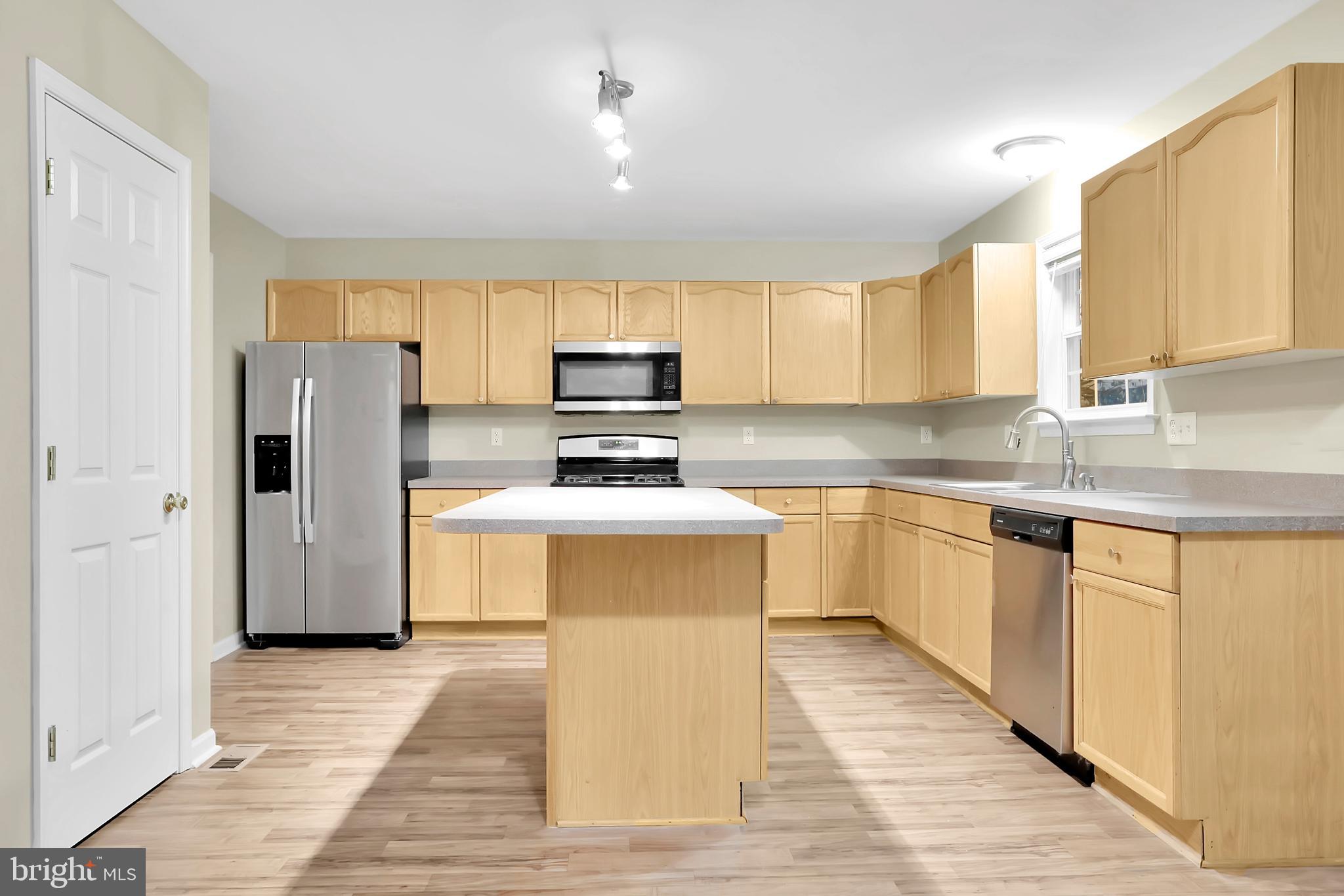 SYCAMORE VILLAGE - Residential