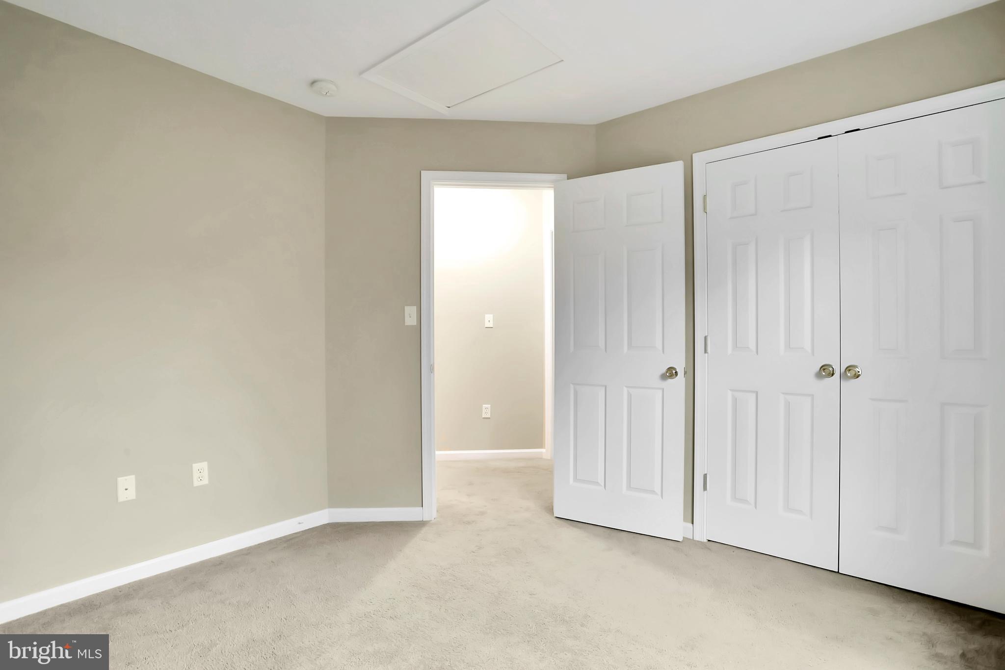 SYCAMORE VILLAGE - Residential