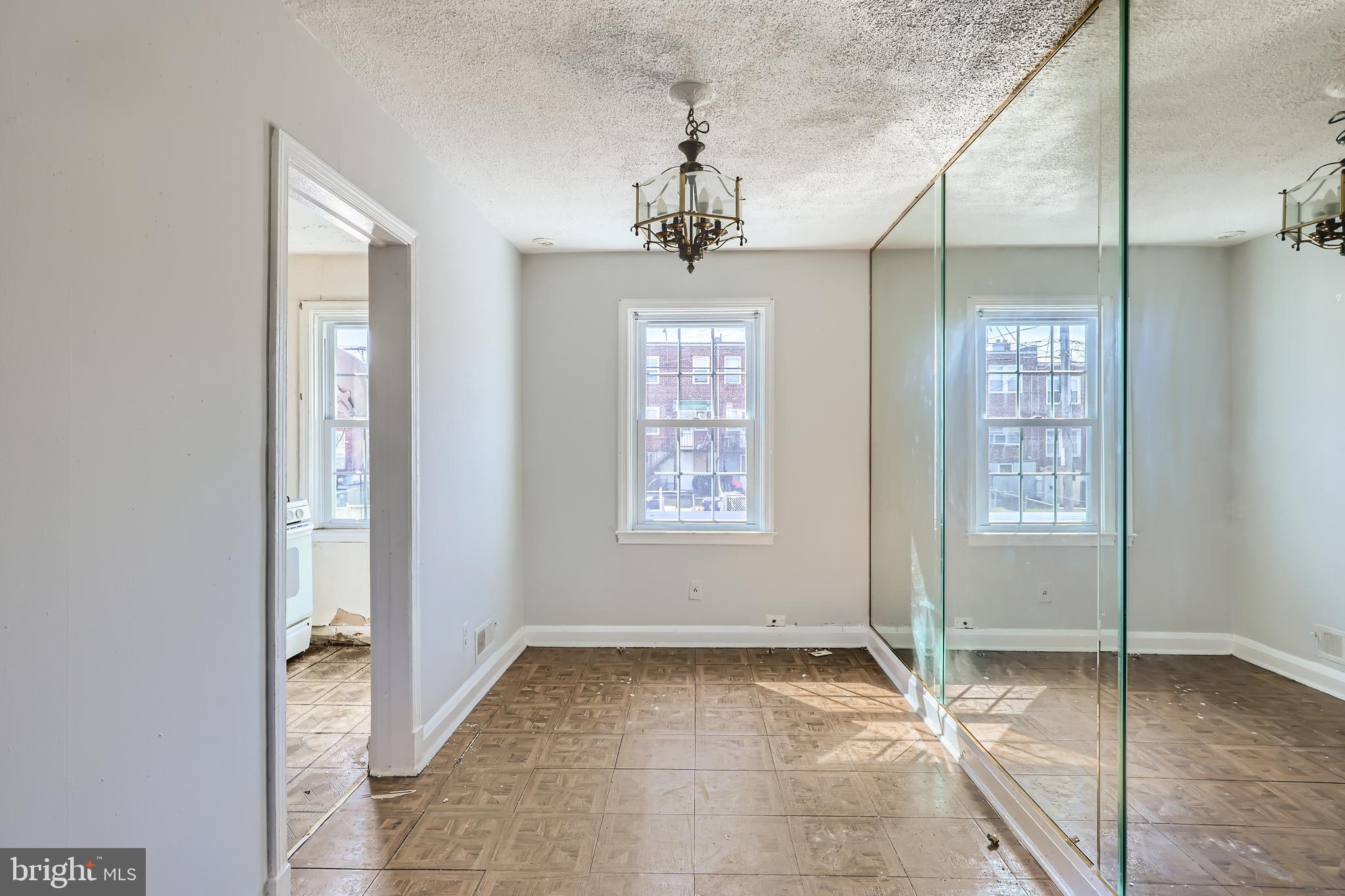 BELAIR-EDISON - Residential