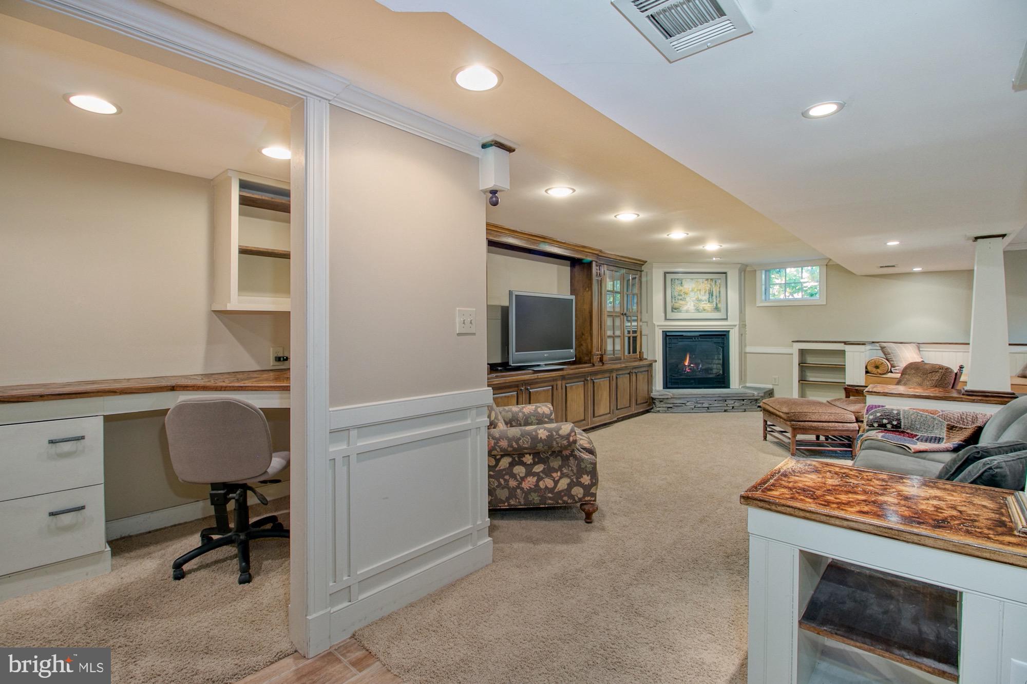 HAVERFORD - Residential