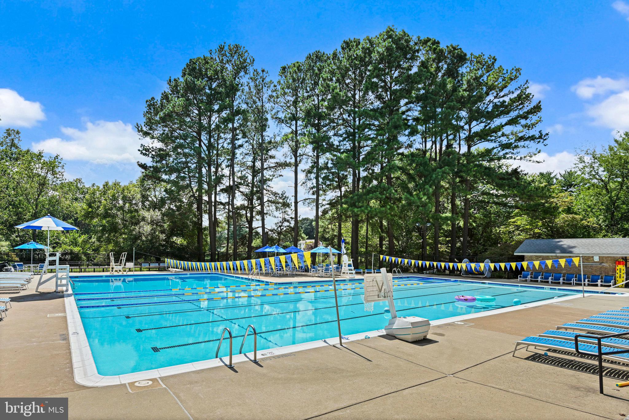 SHOUSE VILLAGE - Residential