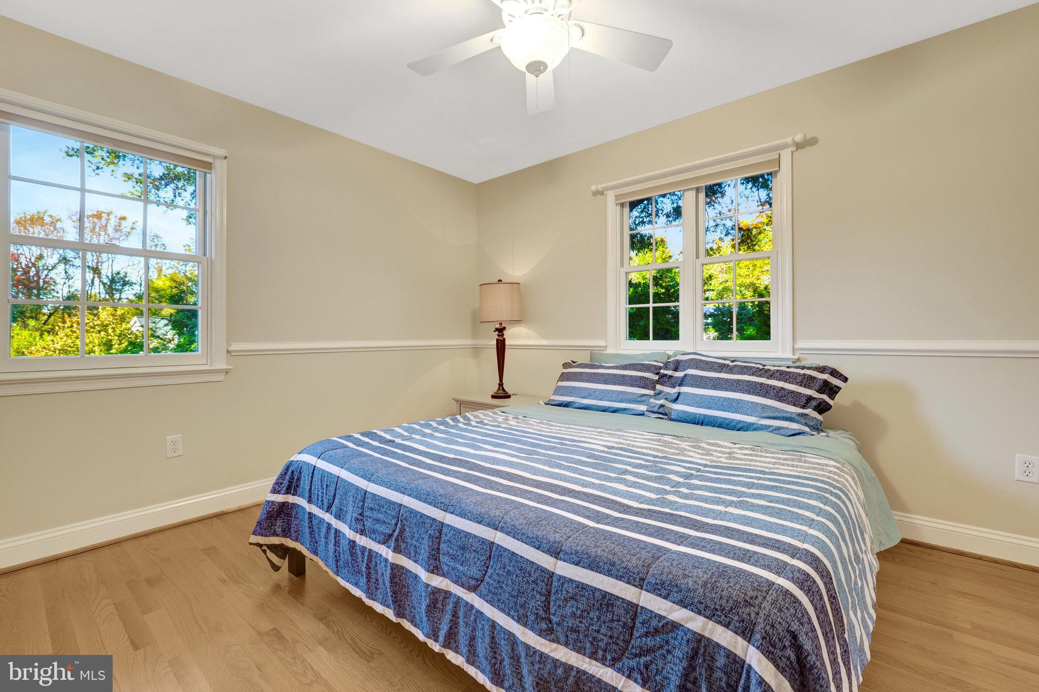 SHOUSE VILLAGE - Residential