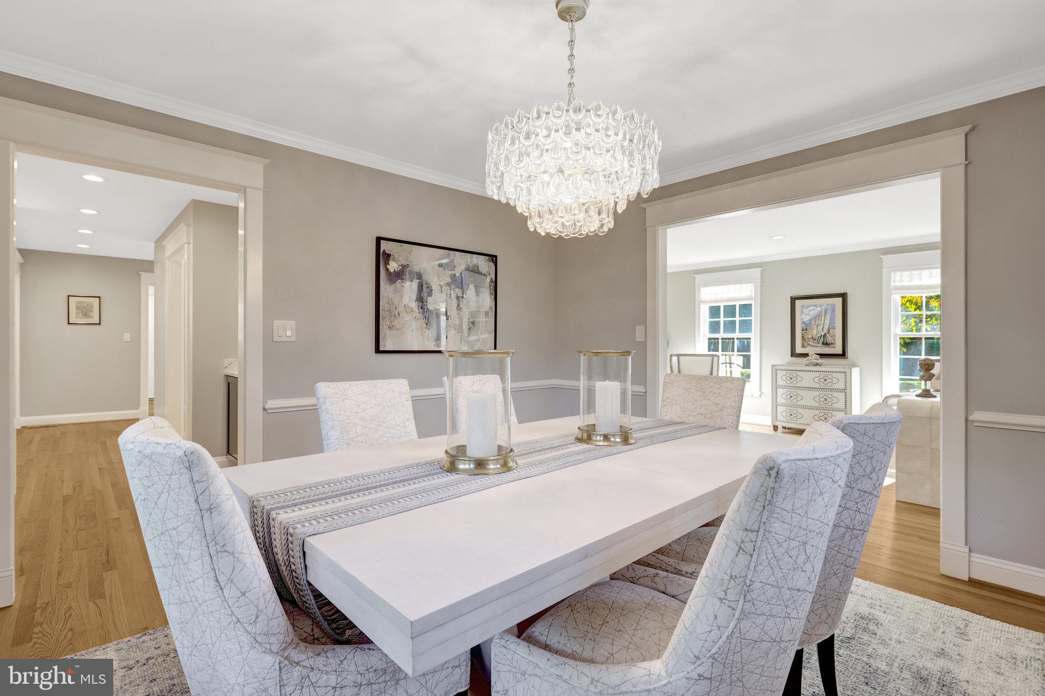 SHOUSE VILLAGE - Residential