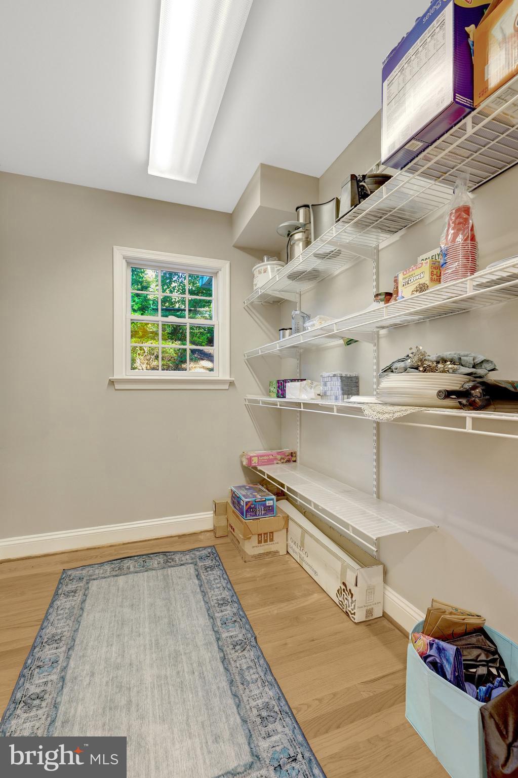 SHOUSE VILLAGE - Residential