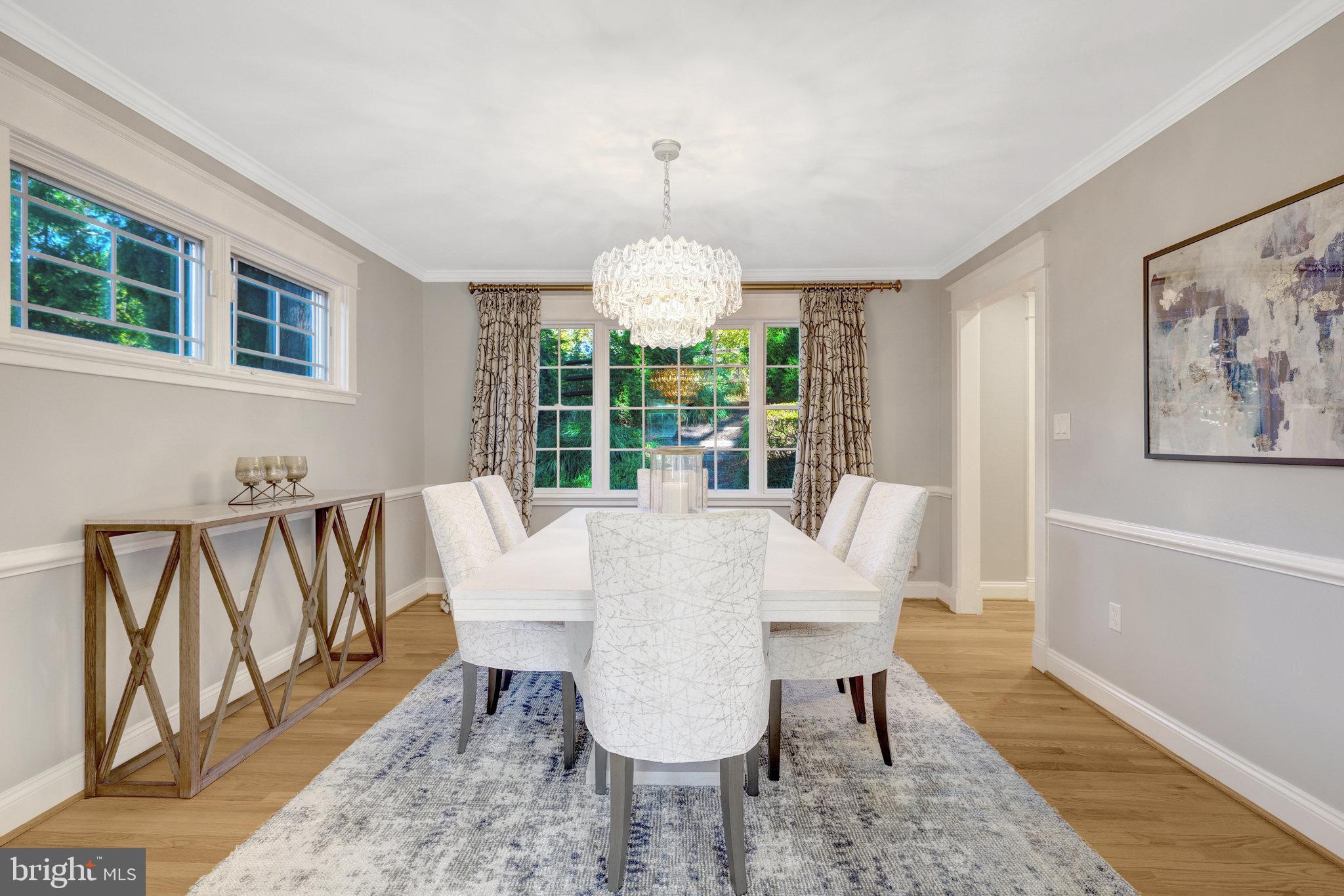 SHOUSE VILLAGE - Residential