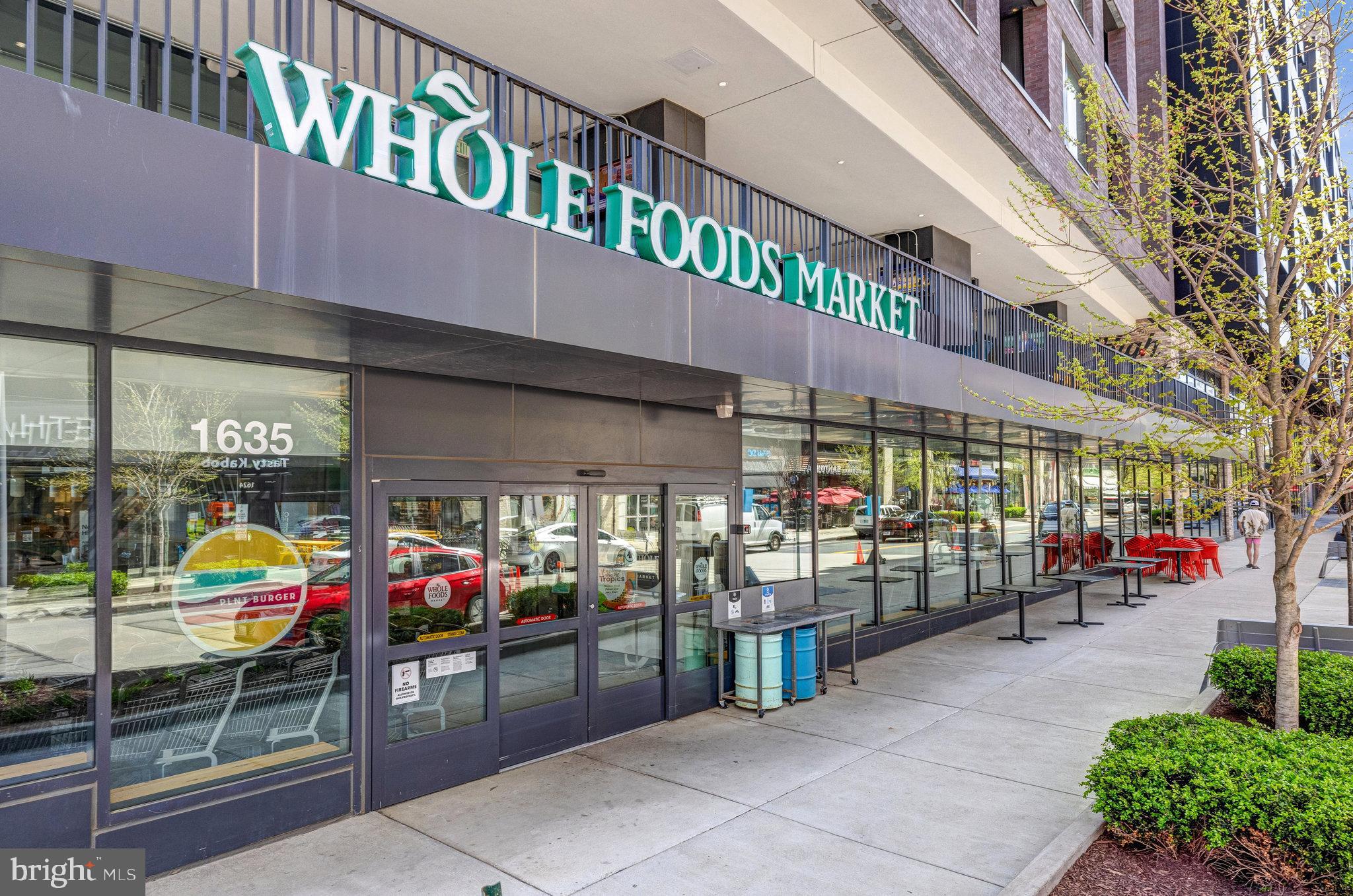 SHOUSE VILLAGE - Residential