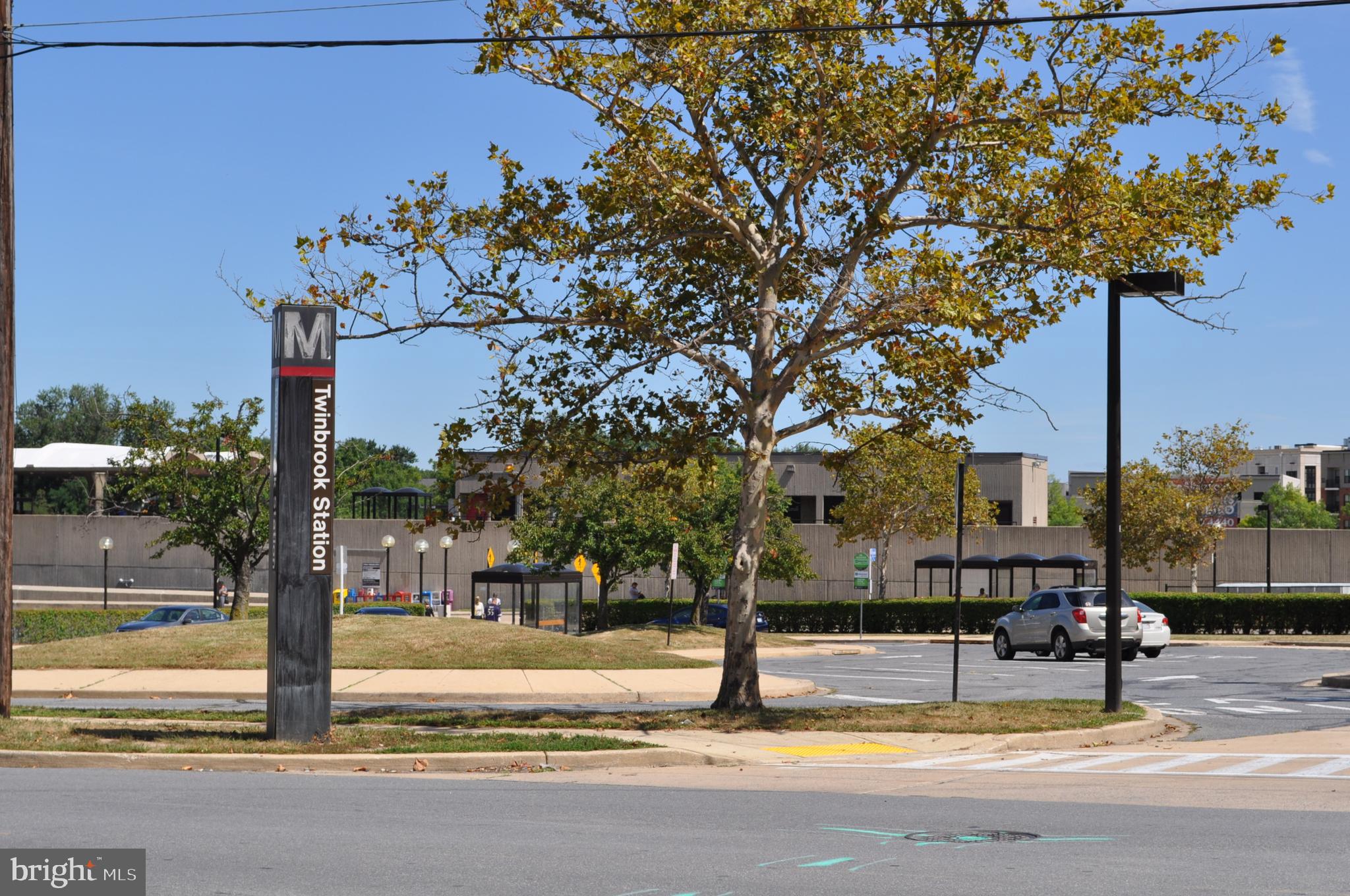 WOODMONT PLACE - Residential Lease