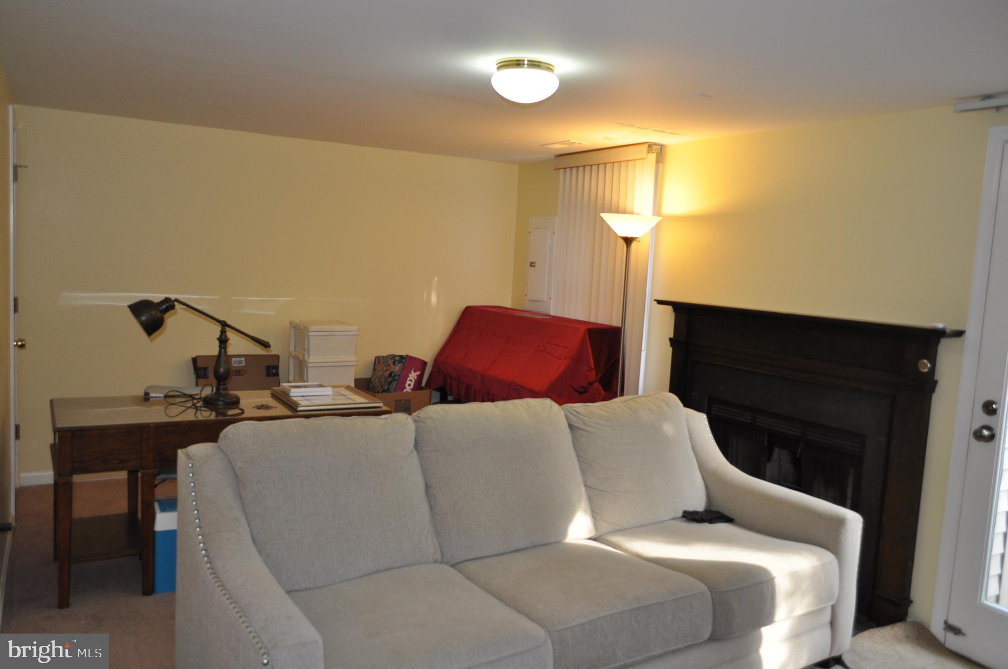 WOODMONT PLACE - Residential Lease