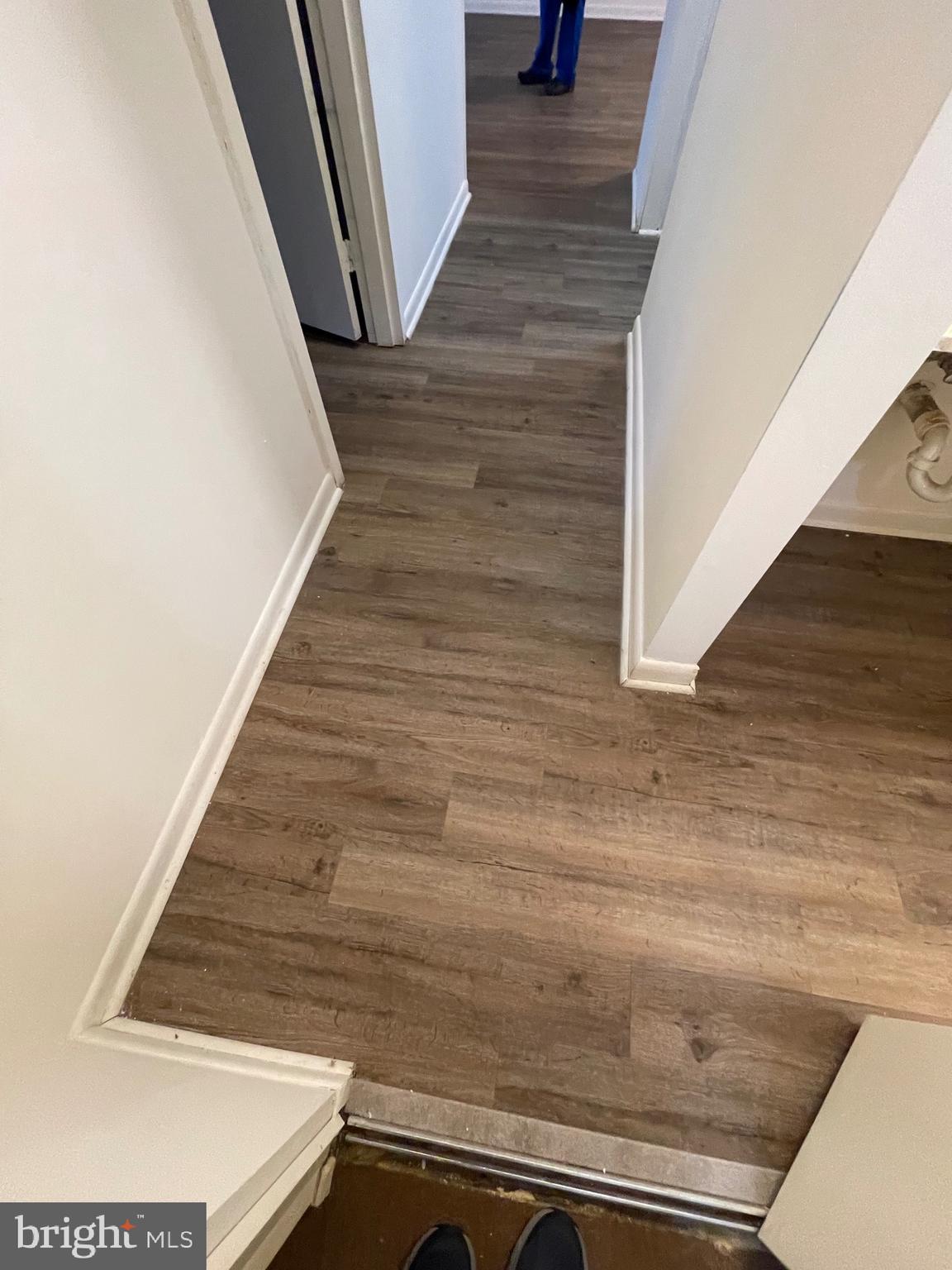 TREETOP CONDO - Residential Lease