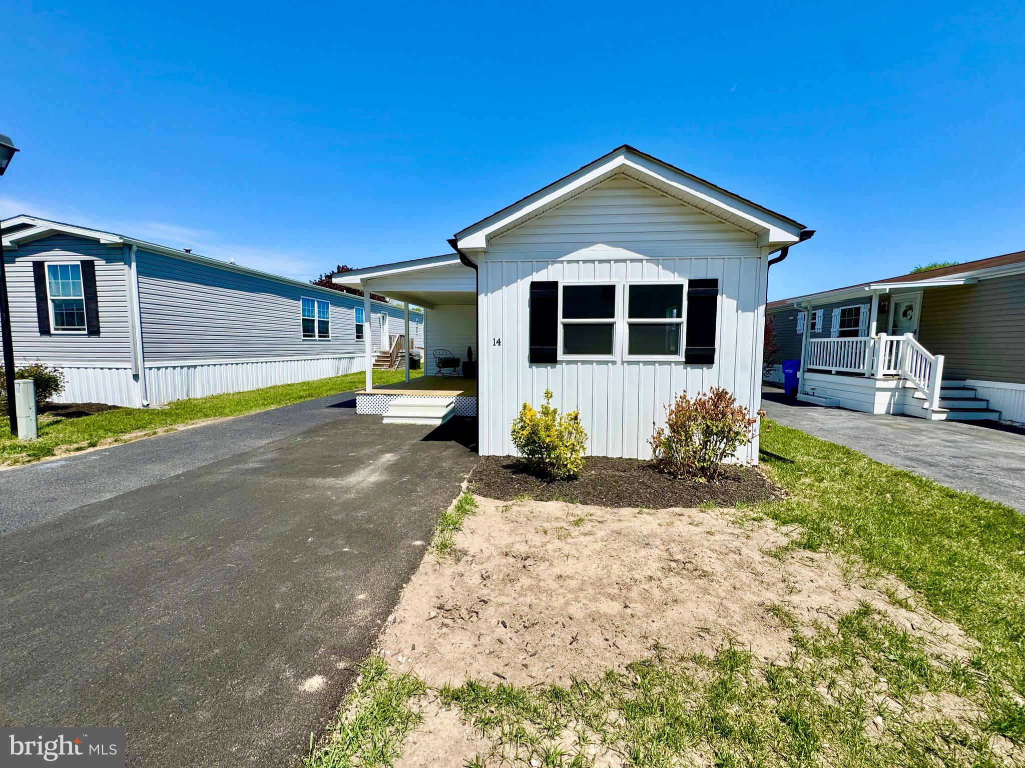 14 COLONIAL LANE 15590