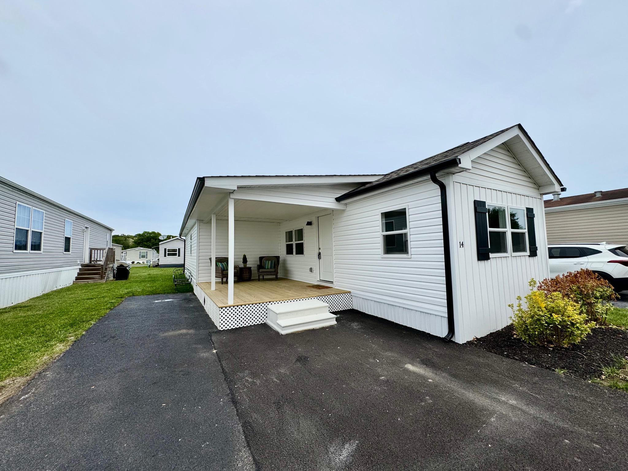 14 COLONIAL LANE 15590