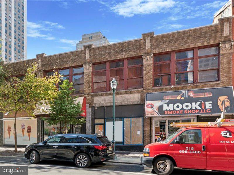CENTER CITY - Commercial Lease